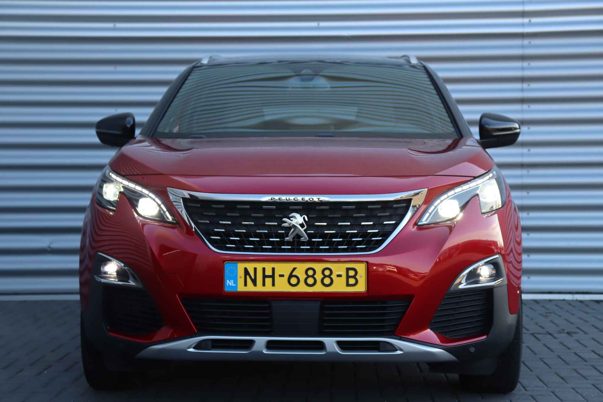 Peugeot 3008 1.2 PURETECH 130PK GT-LINE / NAVI / LEDER / CLIMA / PDC / 19" LMV / CAMERA / PANO. DAK / KEYLESS / FOCAL AUDIO / FULL-LED / AFN. - 5/45