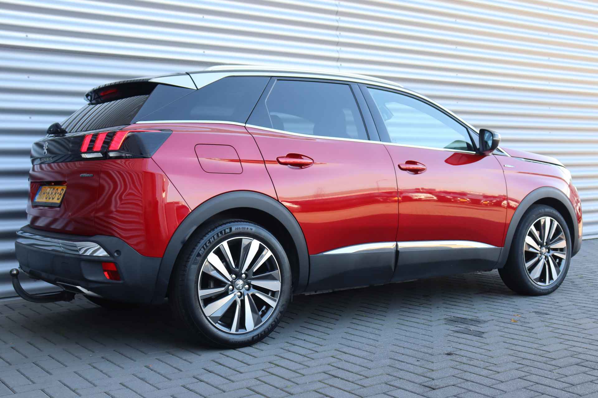 Peugeot 3008 1.2 PURETECH 130PK GT-LINE / NAVI / LEDER / CLIMA / PDC / 19" LMV / CAMERA / PANO. DAK / KEYLESS / FOCAL AUDIO / FULL-LED / AFN. - 7/45