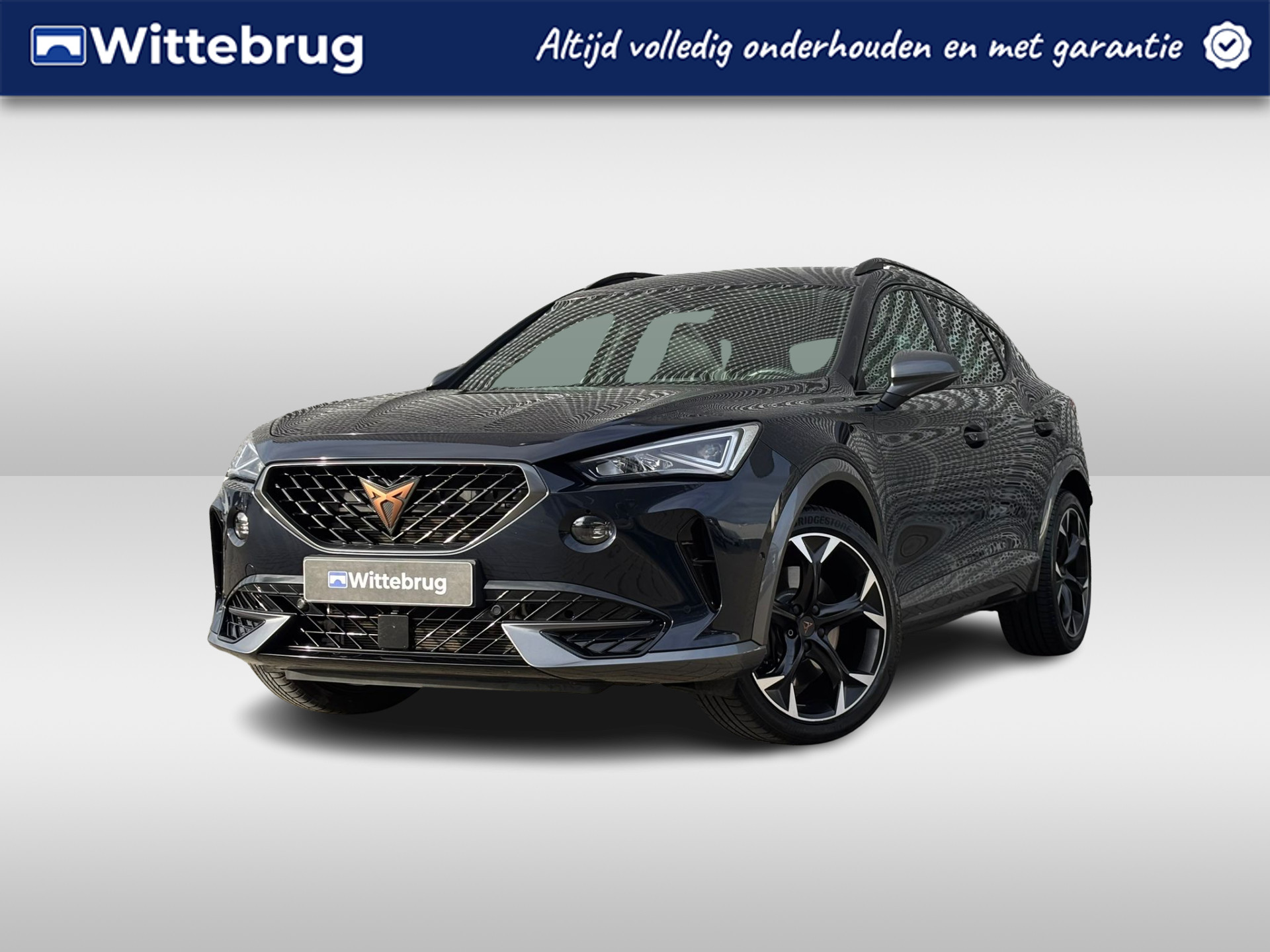 CUPRA Formentor 1.4 e-Hybrid 245PK VZ Performance / Digitale Cockpit / Memory Seat / Stuur + Stoelverwarming / Achteruitrijcamera / Full-LED P4