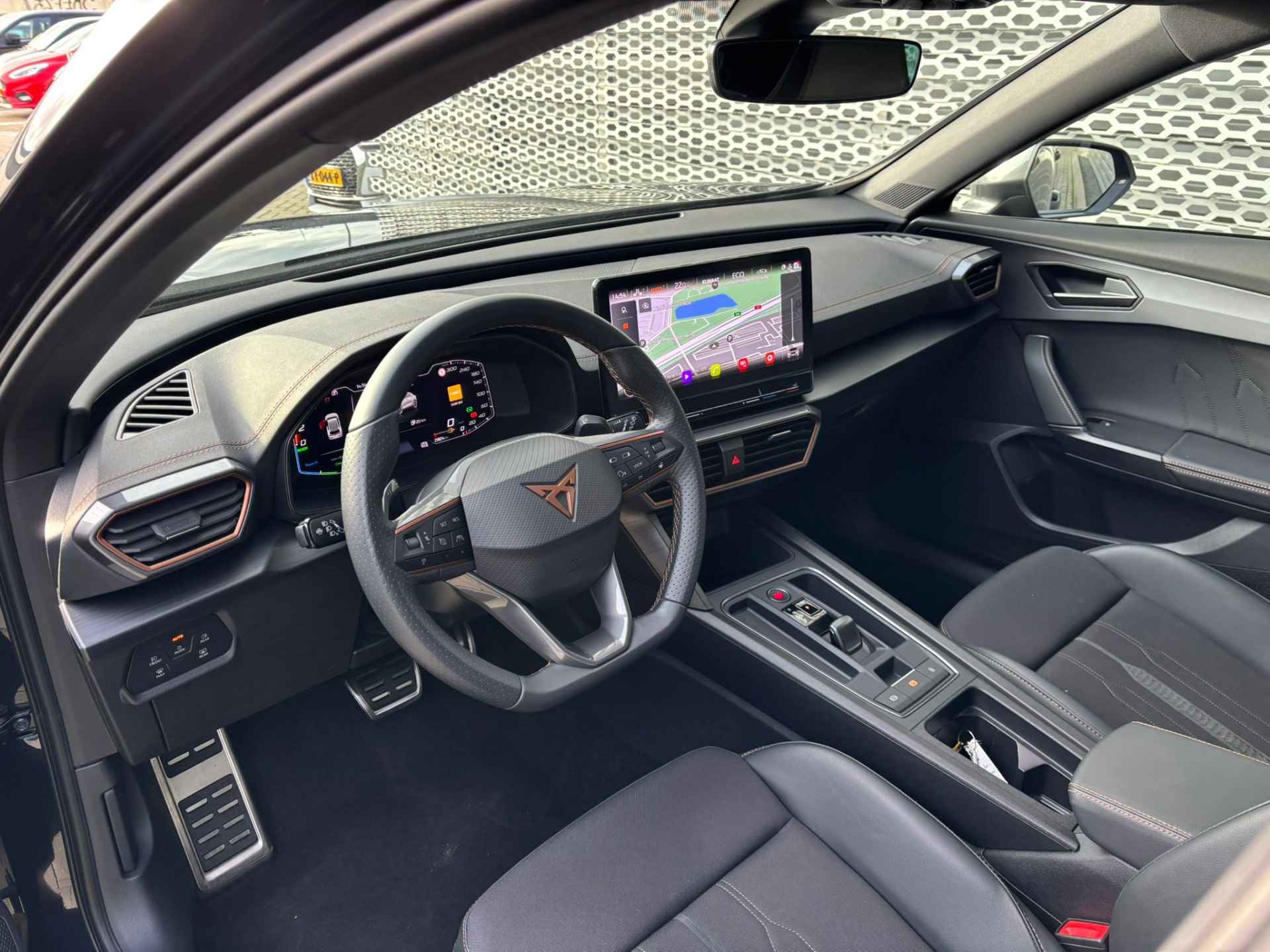 CUPRA Formentor 1.4 e-Hybrid 245PK VZ Performance / Digitale Cockpit / Memory Seat / Stuur + Stoelverwarming / Achteruitrijcamera / Full-LED P4 - 11/30