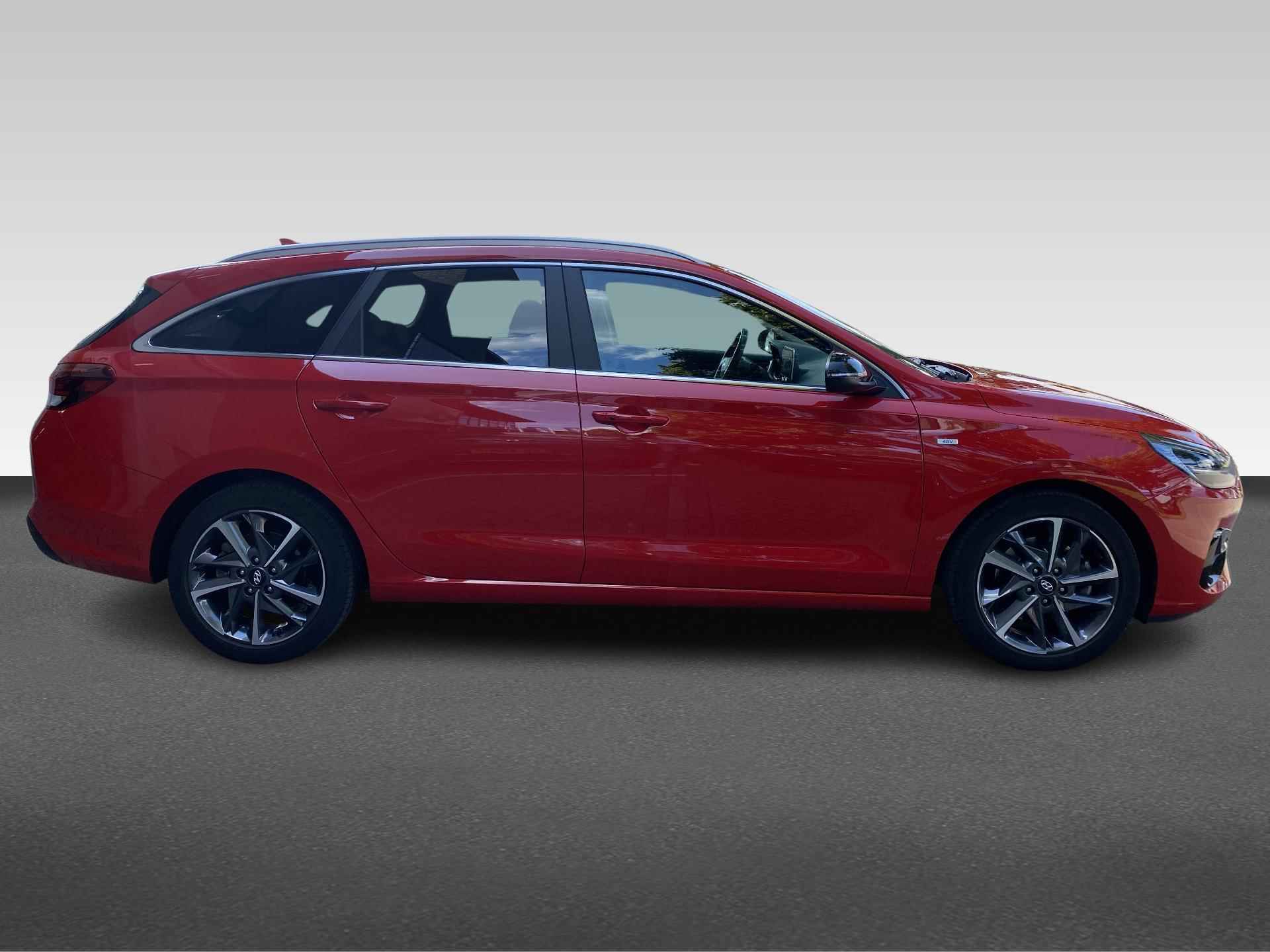 Hyundai i30 Wagon 1.5 T-GDi MHEV Premium | 160PK | leder | trekhaak (afneembaar) - 6/23