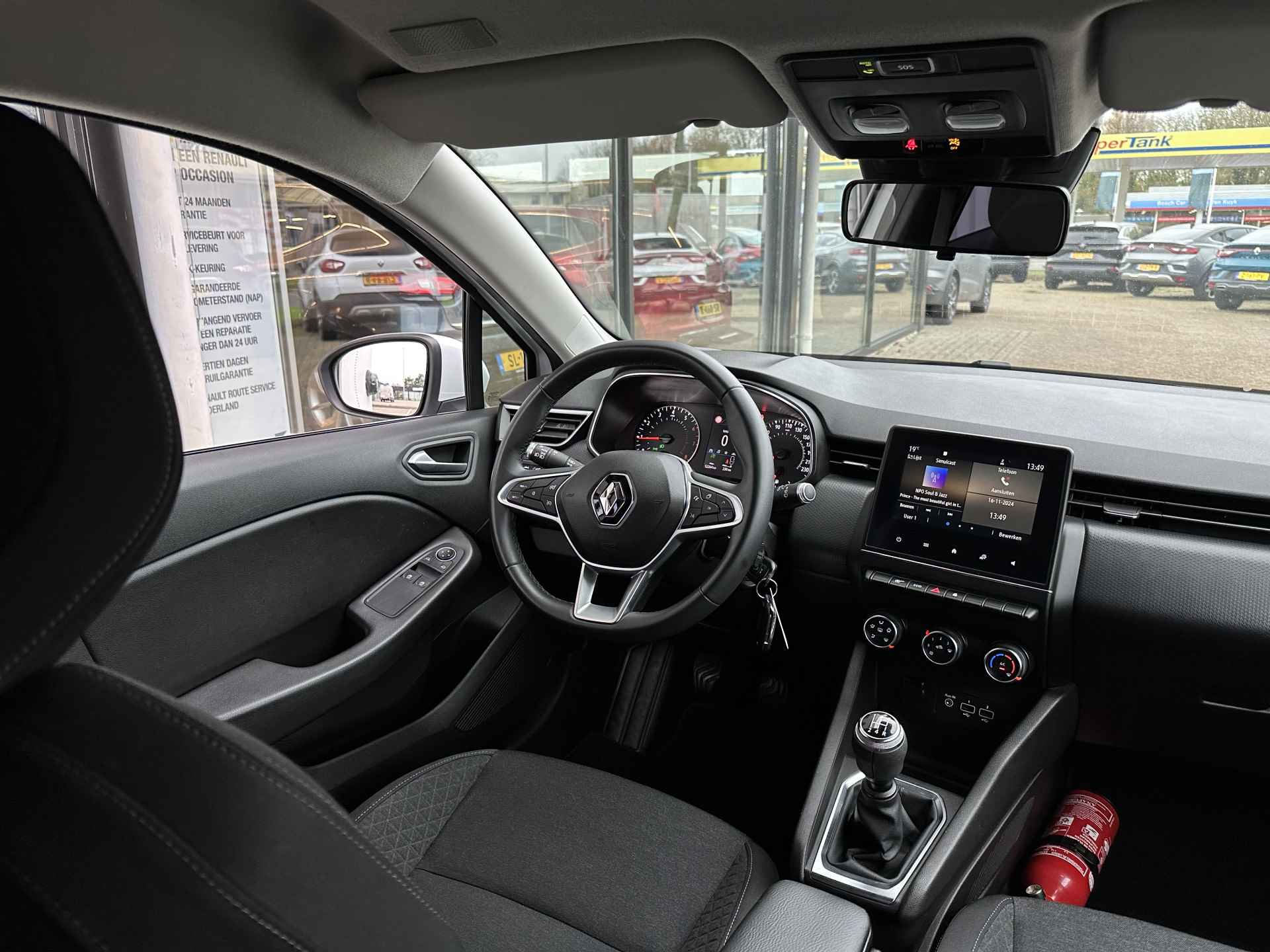 Renault Clio V Zen Tce 100 | 17" velgen | privacy glas | parkeersensor | tijdelijk gratis Top Afleverpakket twv Eur 695 - 11/37