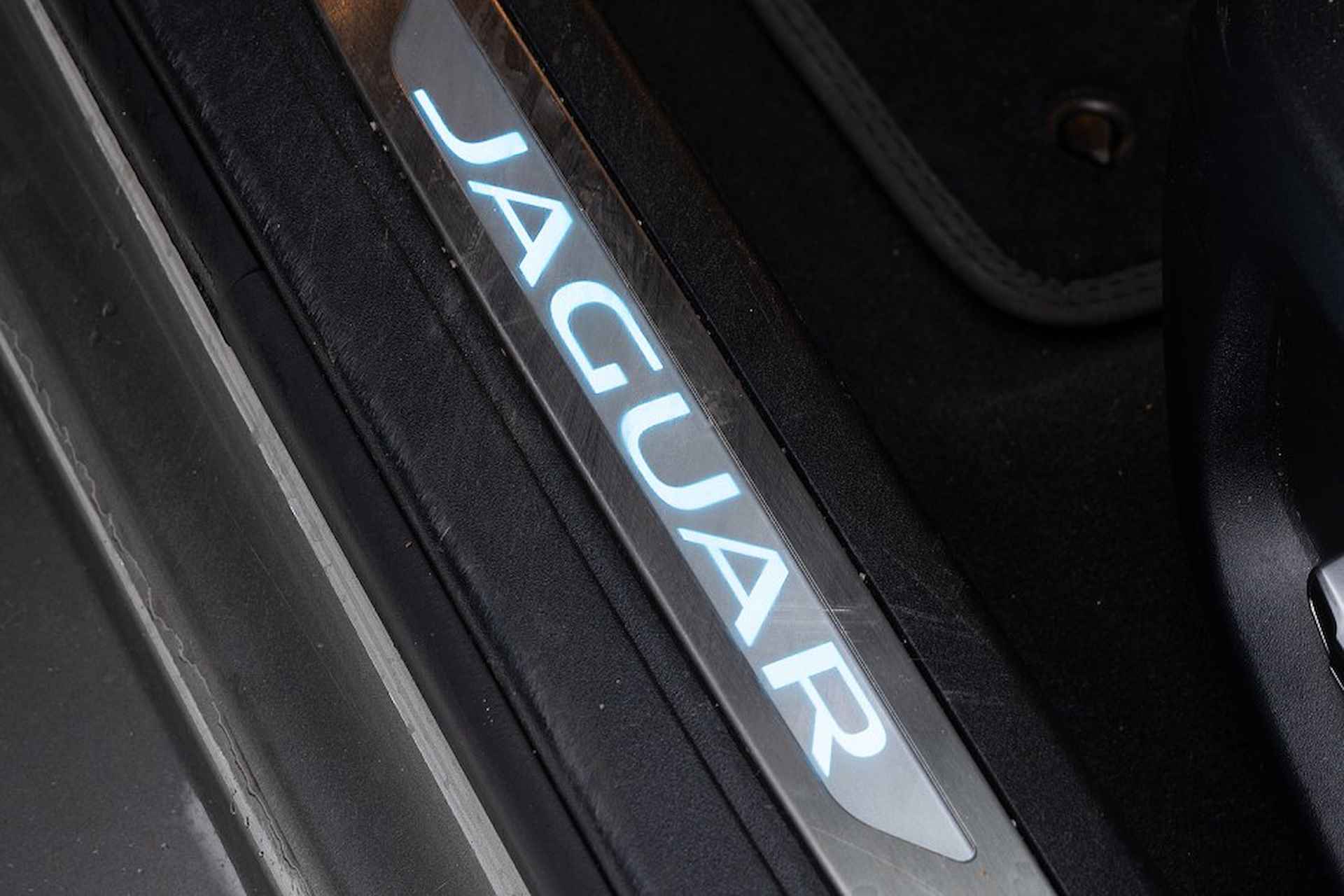 Jaguar XF 2.0t Prestige R-Sport | GROOT NAVI | LED | LEDER | Automaat - 20/40