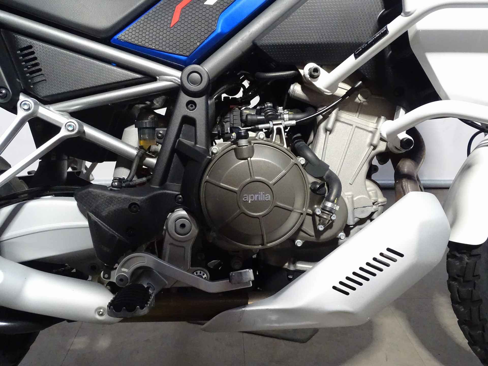 Aprilia TUAREG 660 - 4/9