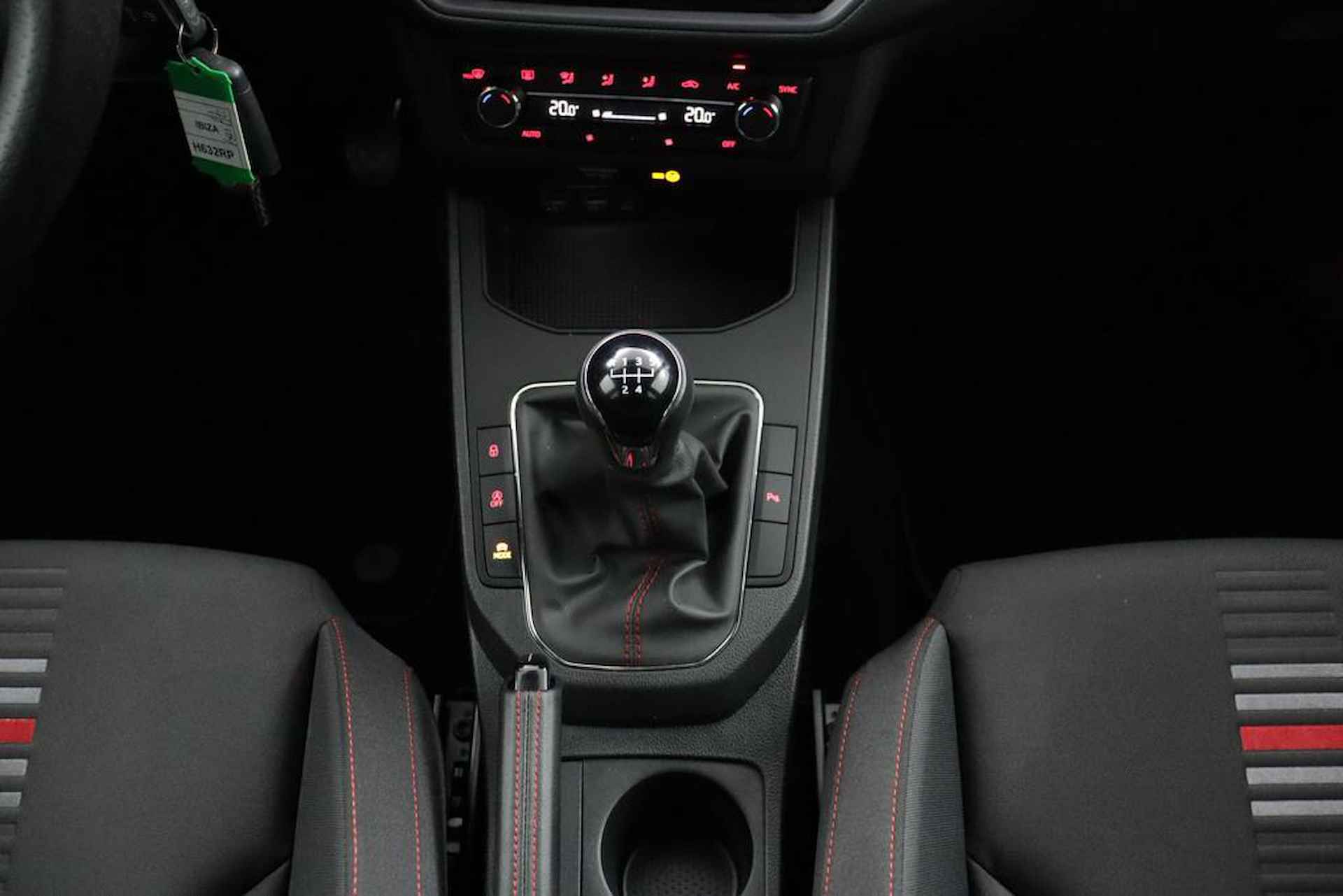 SEAT Ibiza 1.0 TSI 95Pk FR Business Intense - 37/44