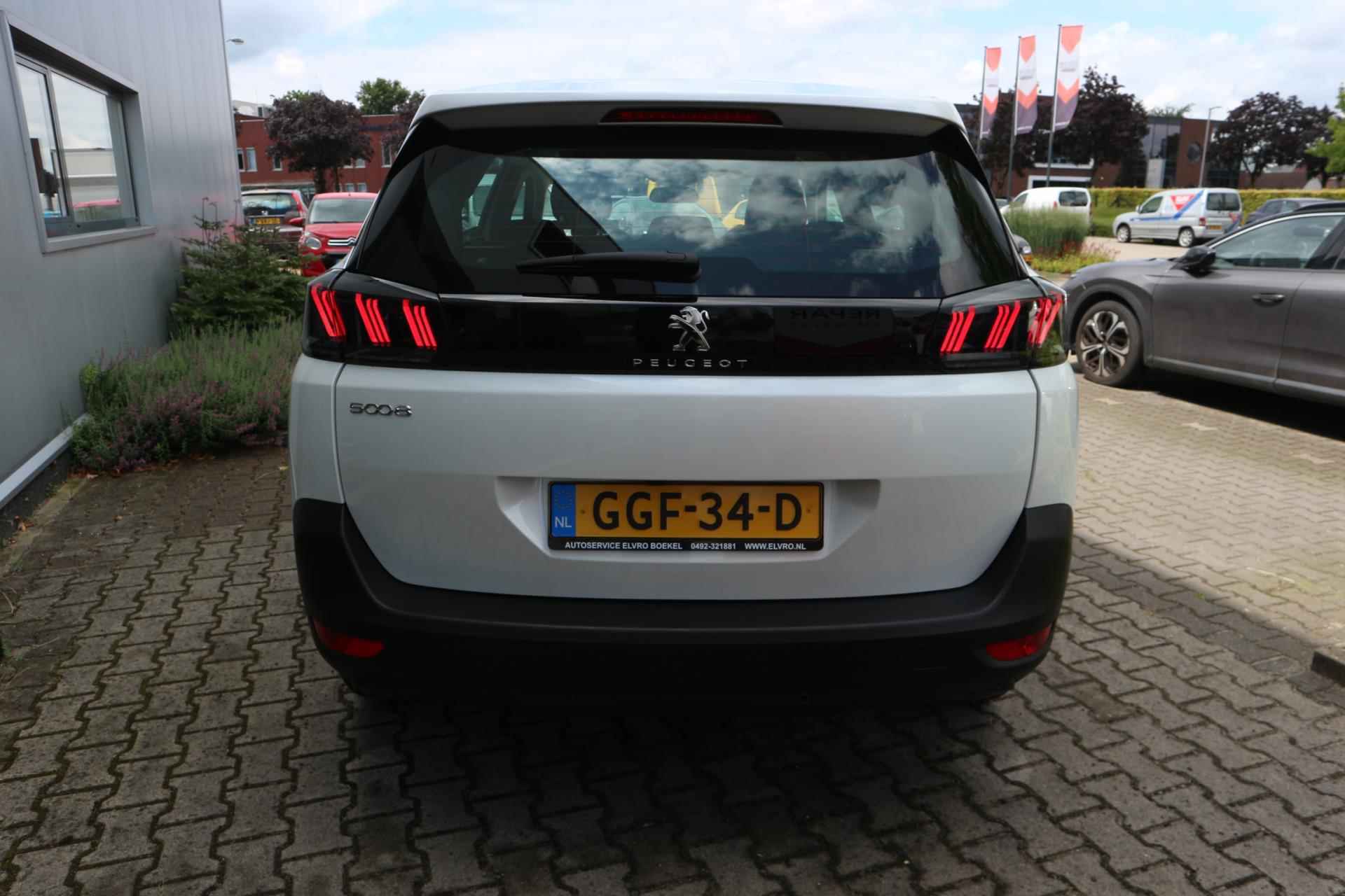 Peugeot 5008 1.2 PureTech Active AUTOMAAT 7ZITS CAMERA LED CLIMA NAVI PDC V+A RIJKLAARPRIJS!!! - 7/28