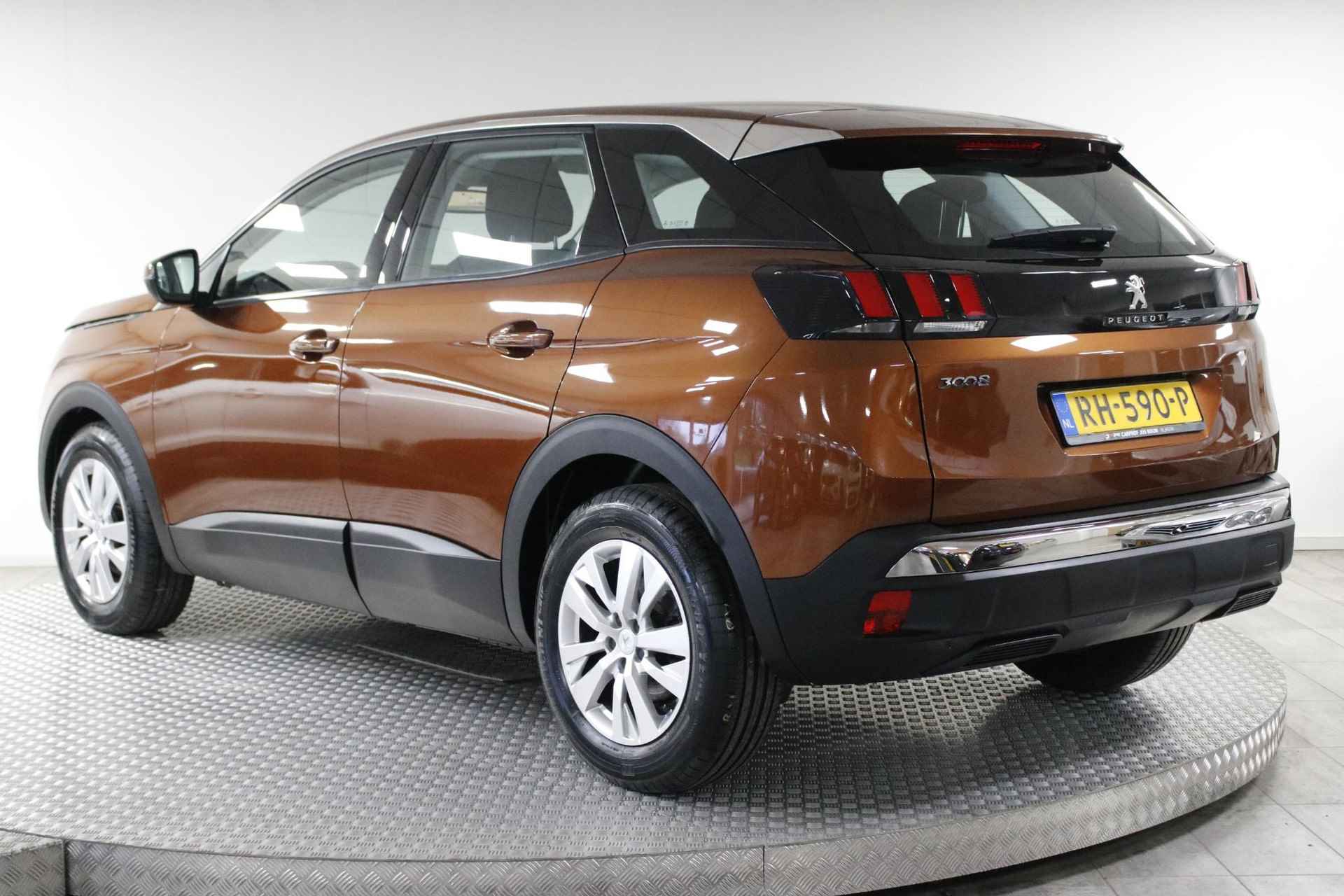 Peugeot 3008 1.2 PureTech Blue Lease Executive - 9/34