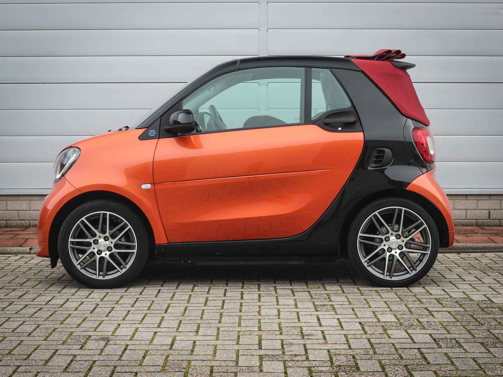 Smart Fortwo cabrio EQ BRABUS Style 18 kWh | Clima | Cruise | Navi | Leer | Stuur+Stoelverwarming| - 4/39