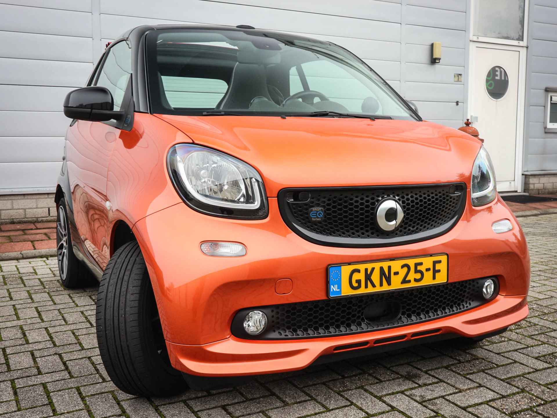 Smart Fortwo cabrio EQ BRABUS Style 18 kWh | Clima | Cruise | Navi | Leer | Stuur+Stoelverwarming| - 19/39