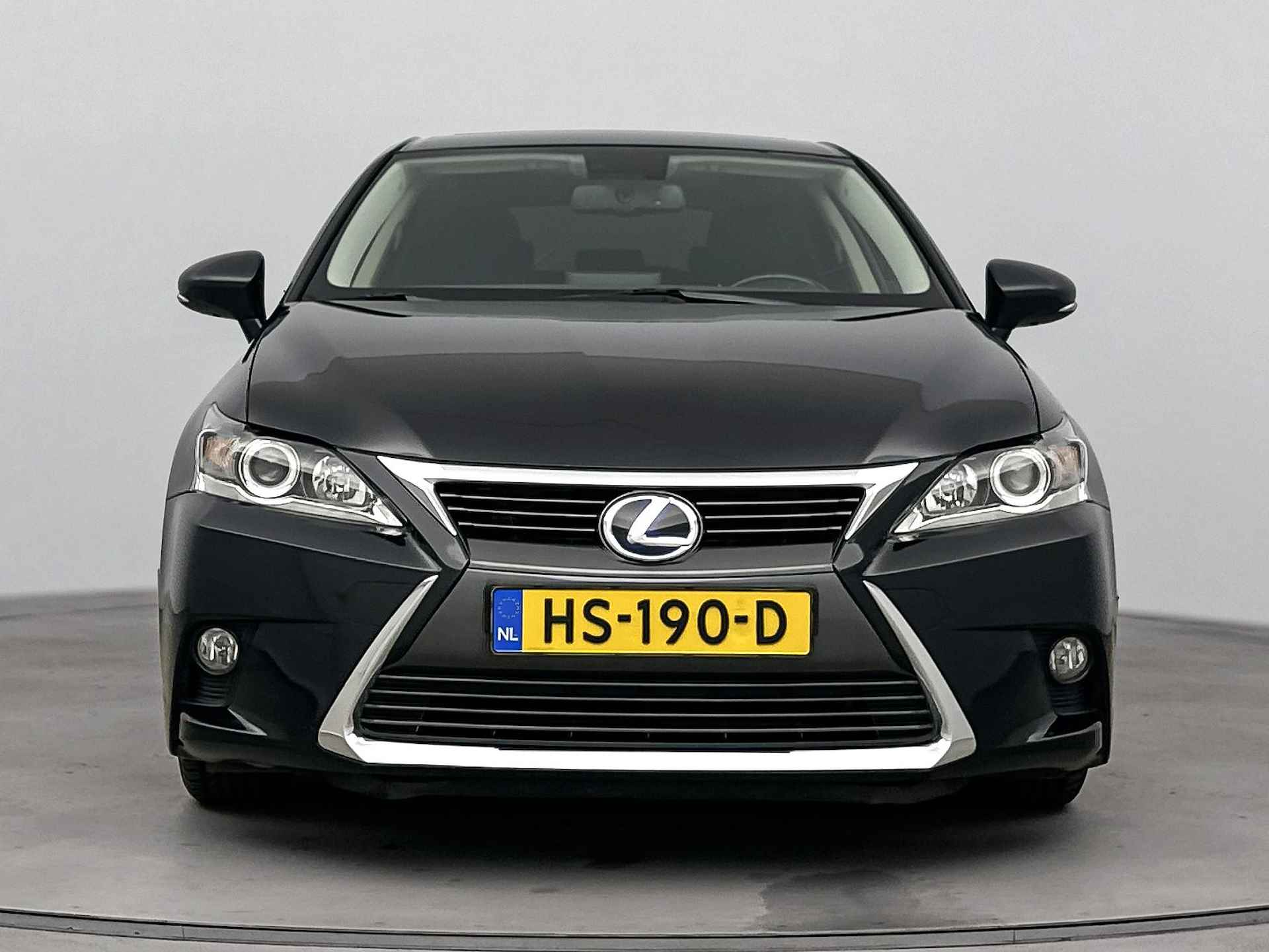 Lexus CT 200h Business Line | Elektrisch glazen schuif-/kanteldak | Navigatie | Climate Control | LM velgen | - 27/41