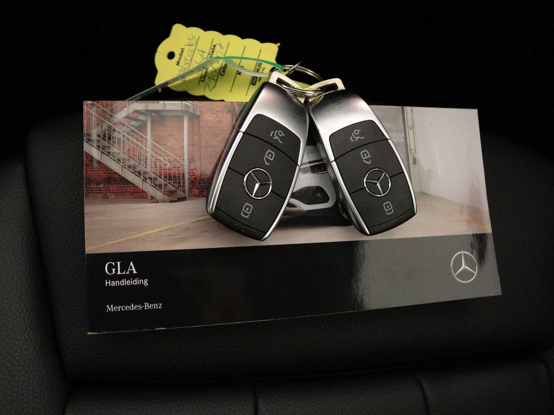 Mercedes-Benz GLA 250 e Limited | Achteruitrijcamera | Leder | Navigatie | Sfeerverlichting | Elektrische Achterklep | Inclusief 24 maanden MB Certified garantie voor Europa. - 14/45