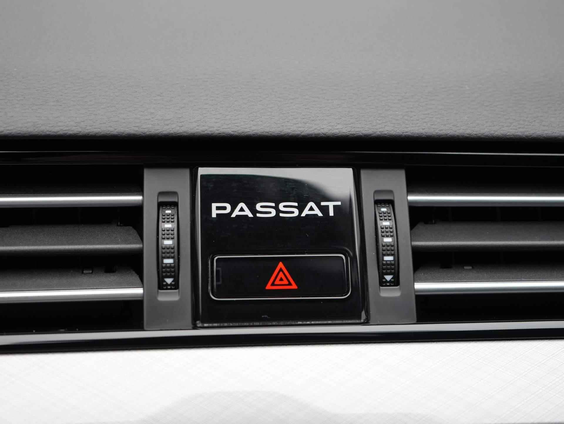 Volkswagen Passat Variant 1.4 TSI PHEV GTE Business Elek. Trekhaak / Leer / Virtual - 18/54