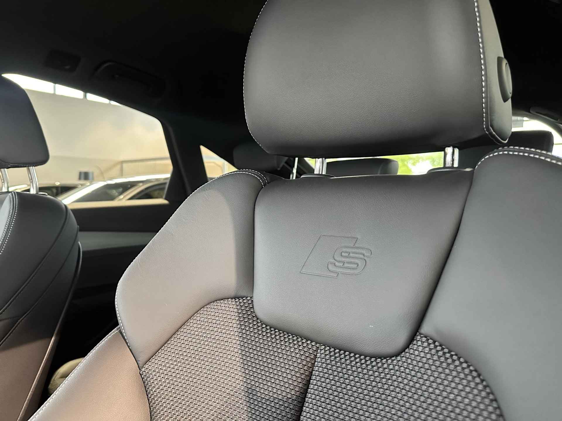 Audi Q5 Sportback 50 TFSI e S edition | Uit voorraad leverbaar | Optiek zwart pakket | Half Leder | Cruise control | Navigatie | Camera | Stoelverwarming | - 11/26