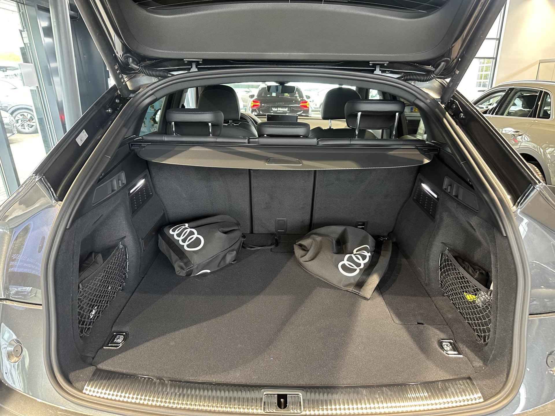 Audi Q5 Sportback 50 TFSI e S edition | Uit voorraad leverbaar | Optiek zwart pakket | Half Leder | Cruise control | Navigatie | Camera | Stoelverwarming | - 20/26