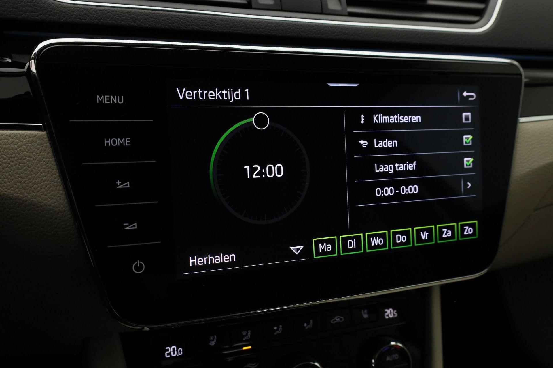 Skoda Superb Combi 1.4 TSI 218 pk DSG iV Laurin & Klement | Panoramadak | Trekhaak | Leder | Geheugenstoelen | Matrix LED | Navigatie Columbus | Adaptief onderstel - 14/53