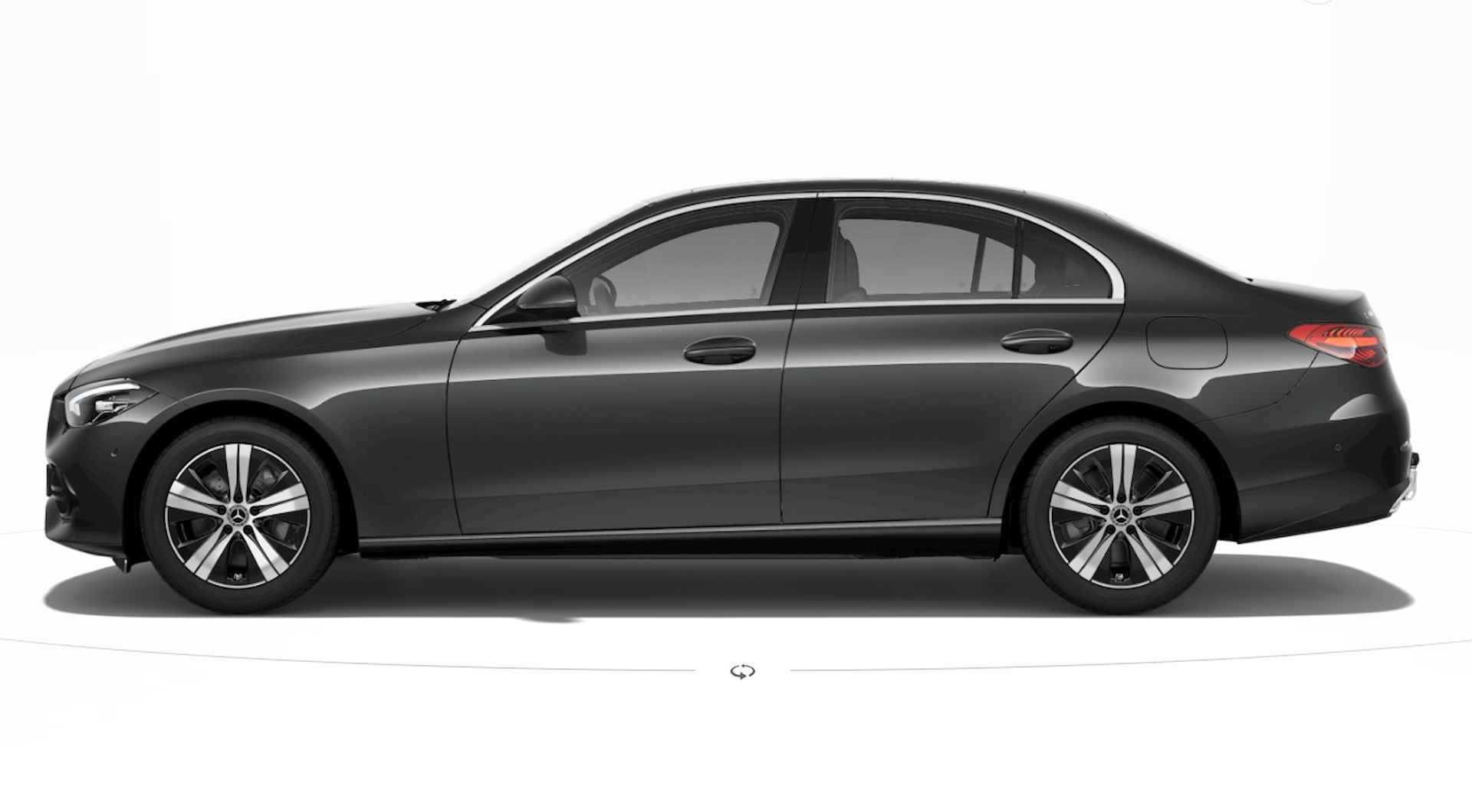 Mercedes-Benz C-Klasse C 300 e Star Edition Automaat | Smartphone integratie | Distronic | Achteruitrijcamera | Spoorassistent | Panoramadak | DAB+ | Trekhaak | Stoelverwarming - 4/10