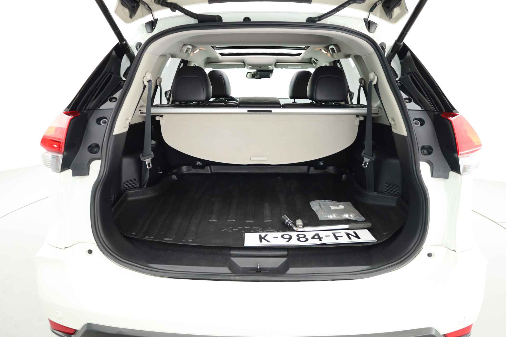 Nissan X-Trail 1.3 DIG-T Tekna 7 persoons Aut. | Pano | 360cam | Navi | Trekhaak | Elek. Stoelen | Stoel- Stuurverw. - 22/33