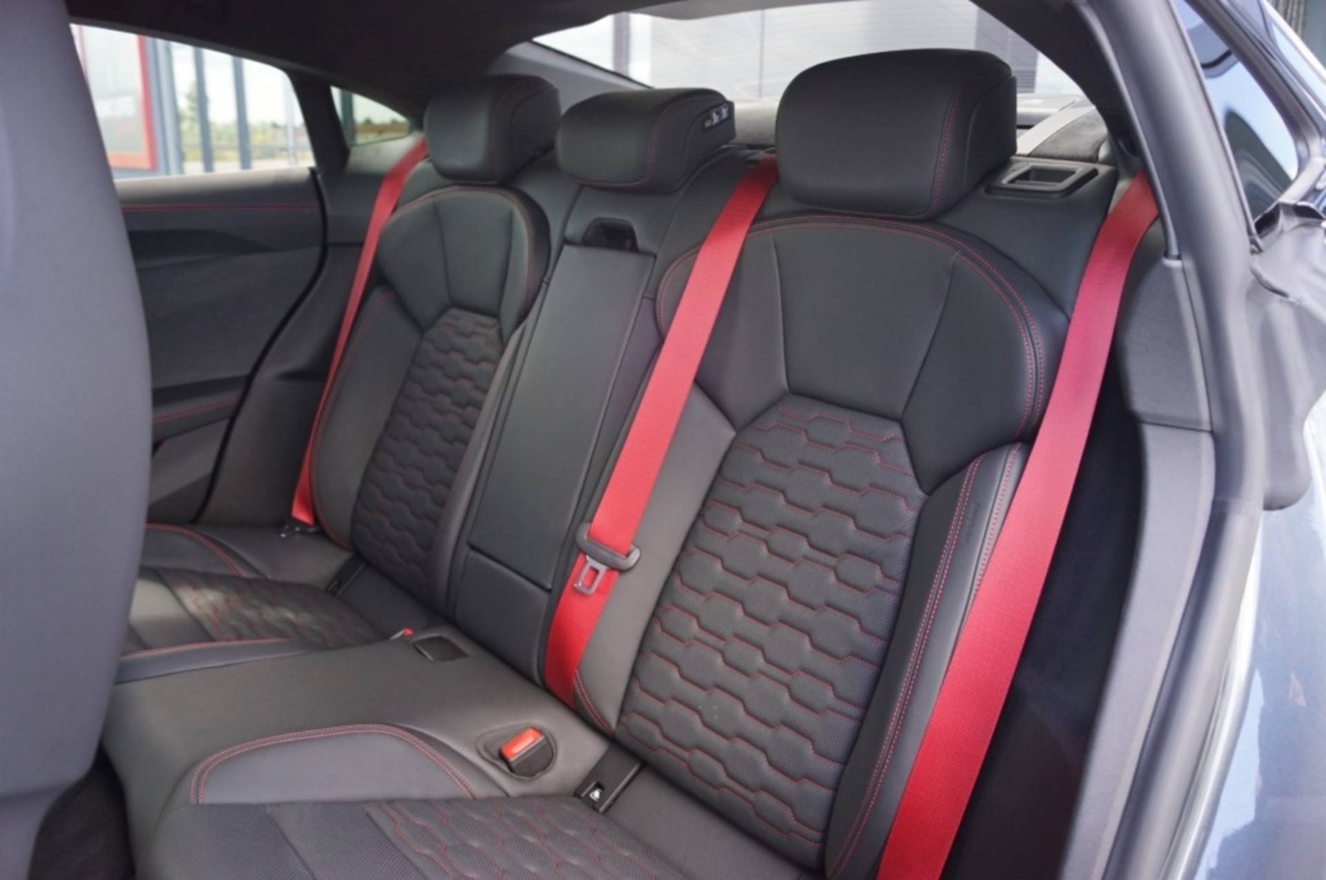 AUDI E-tron Gt RS e-Tron GT 600pk / Vol !!/ Carbon / Nachtzicht/sportstoelen/21 - 40/85