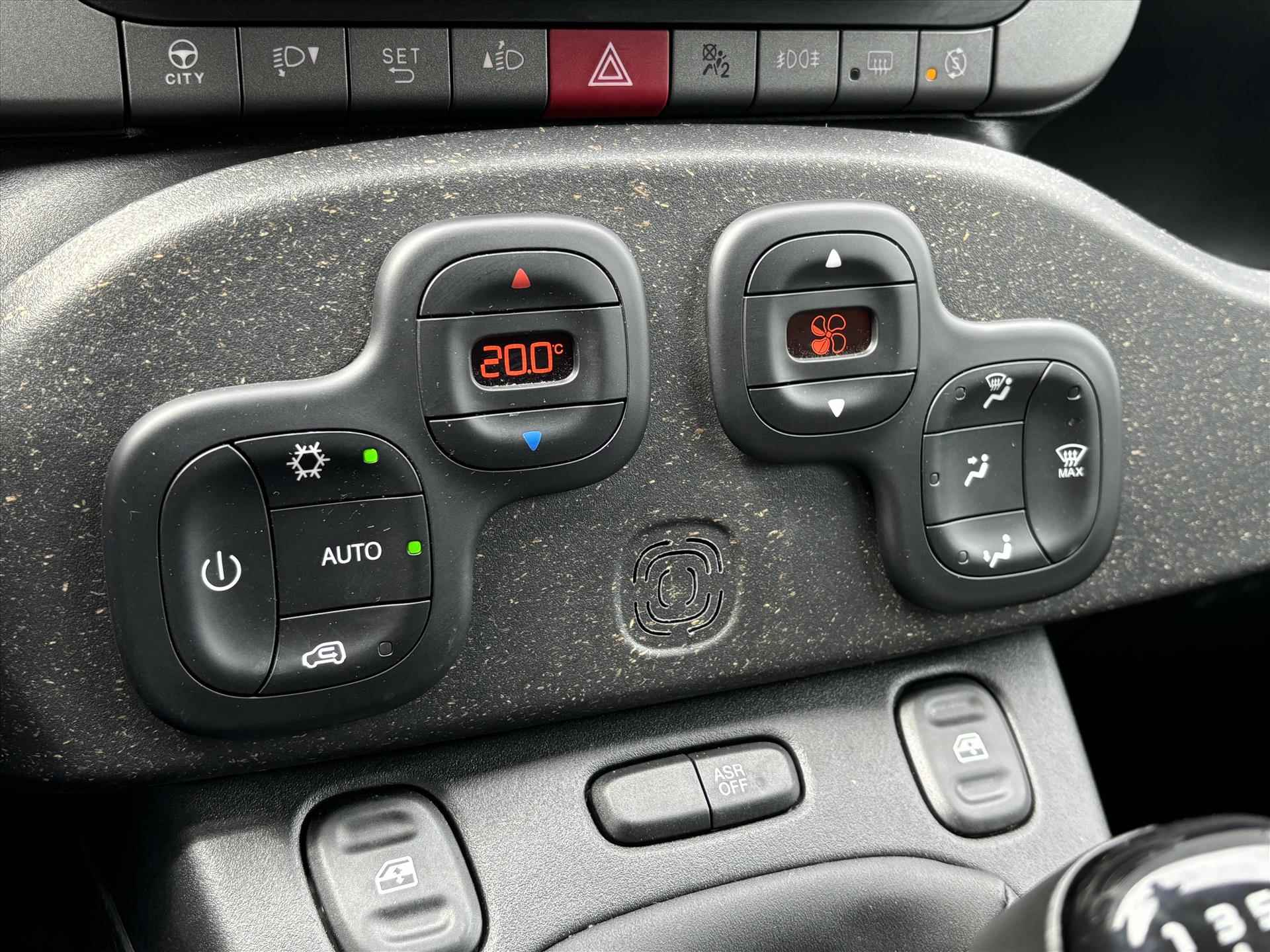 FIAT Panda 1.0 70pk Hybrid Cross | Trekhaak | Carplay | Lichtmetalen velgen | Climate Control | - 21/30