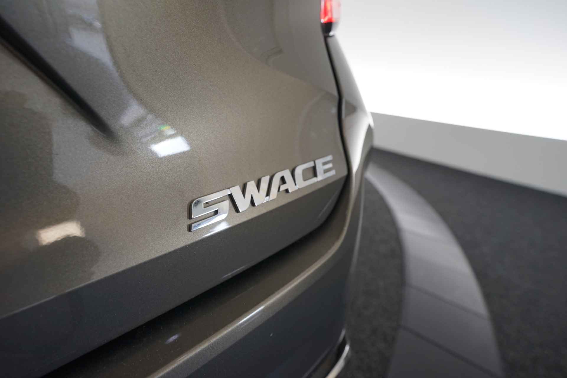 Suzuki Swace 1.8 Hybrid Select - 19/34