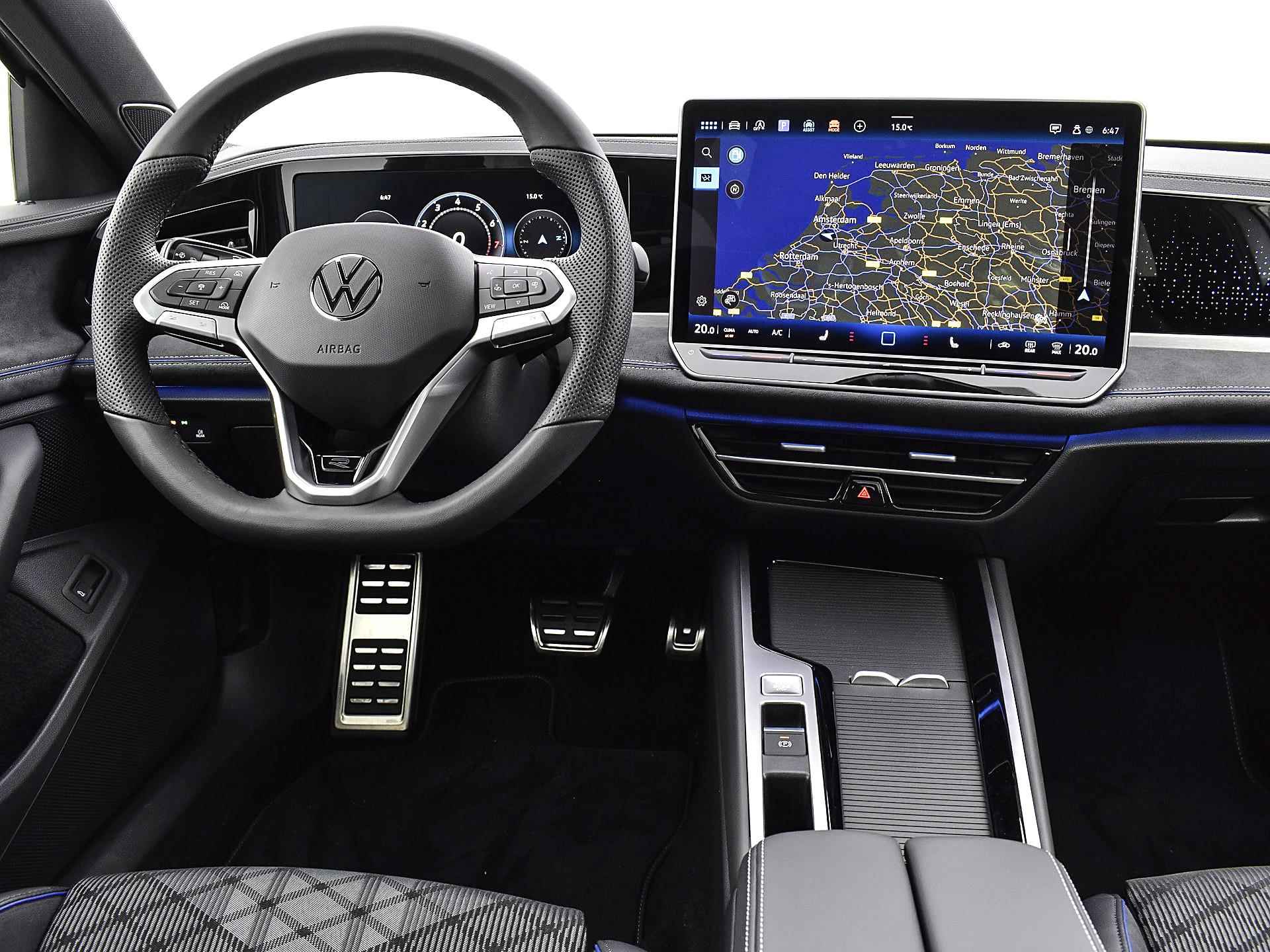 Volkswagen Passat Variant R-Line Business 1.5 eTSI 110 kW / 150 pk 7 versn. DSG · Assistance Plus Pakket · Black Style Pakket · Comfort pakket plus · - 25/47