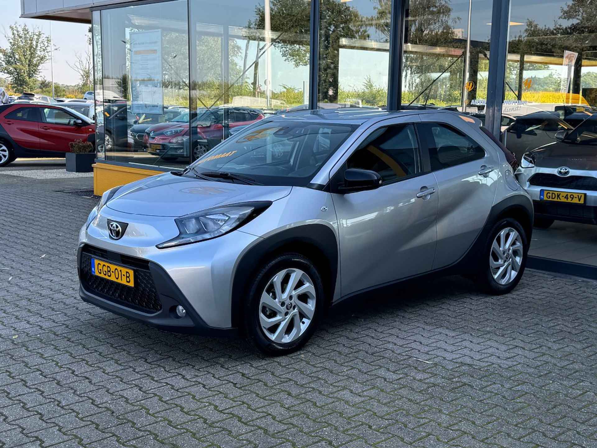 TOYOTA Aygo X 1.0 VVTI-i S Automaat  - LM 17 - camera -  navi/apple/android - 6/31