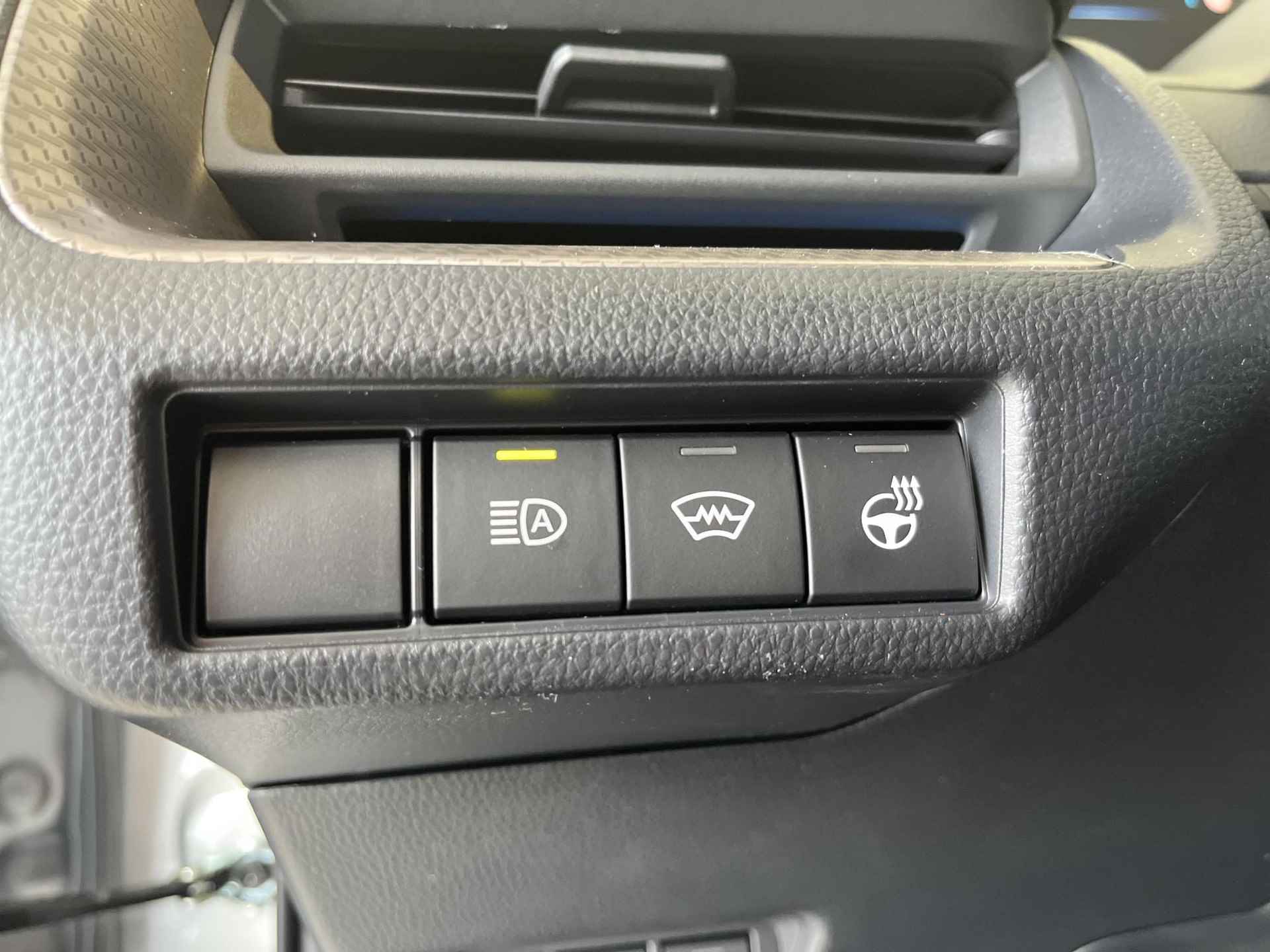 Toyota Prius 2.0 Plug-in Executive | Direct leverbaar! | Apple/Android | Navigatiesyteem | Camera | - 18/33