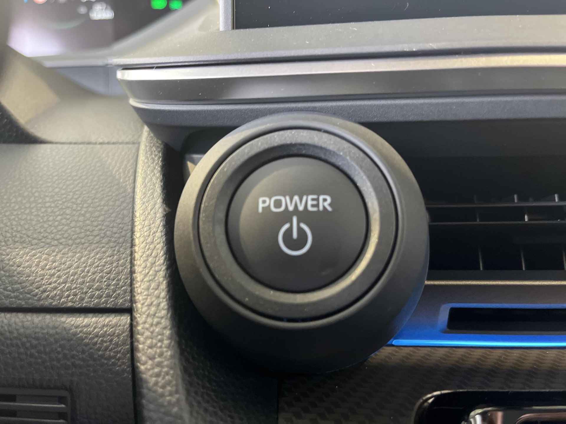 Toyota Prius 2.0 Plug-in Executive | Direct leverbaar! | Apple/Android | Navigatiesyteem | Camera | - 26/33