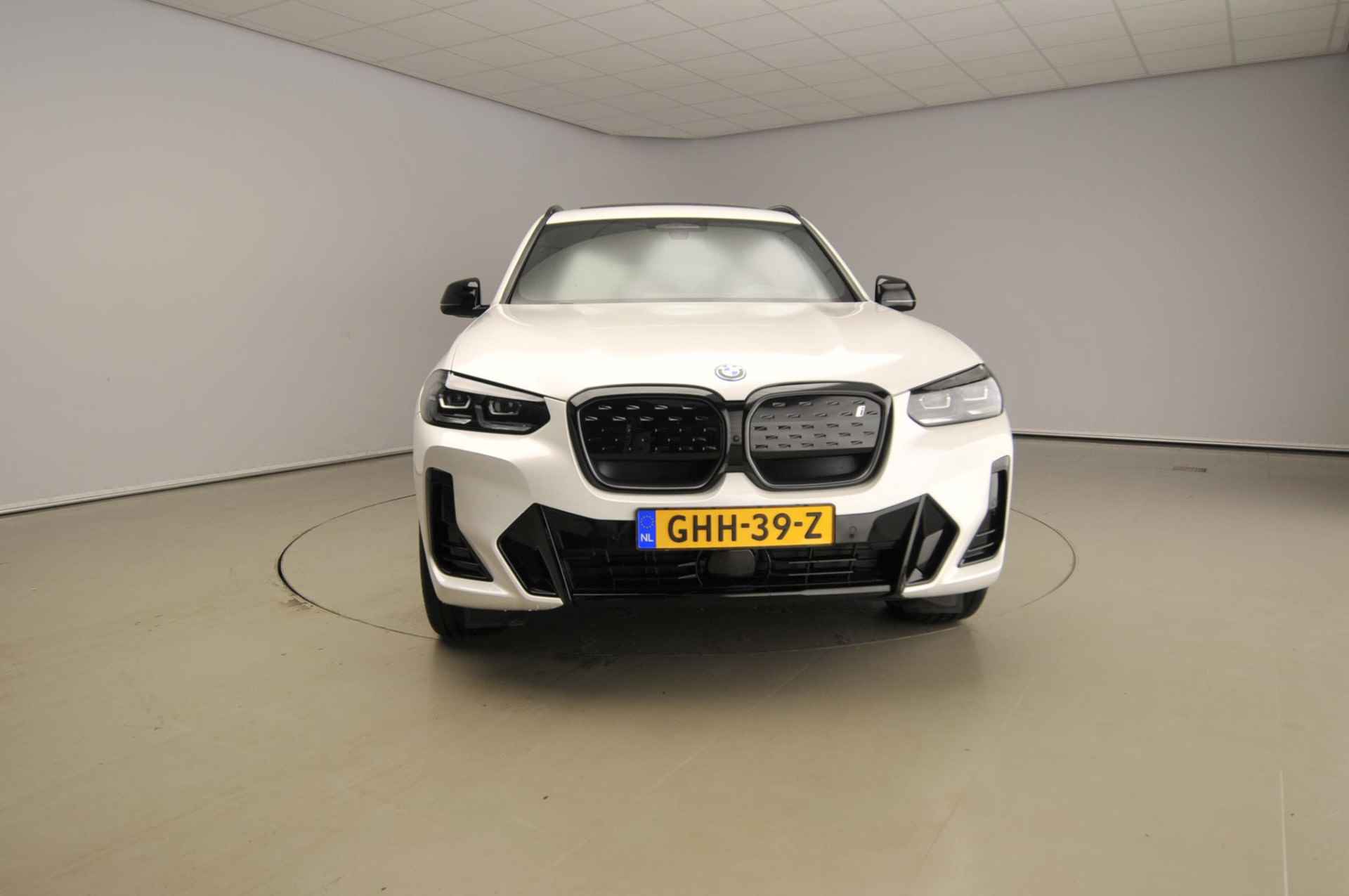 BMW iX3 High Executive | M-Sportpakket | LED | Leder | HUD | Trekhaak | Sportstoelen | Schuifdak | DAB | Harman-kardon sound | Alu 20 inch - 6/41