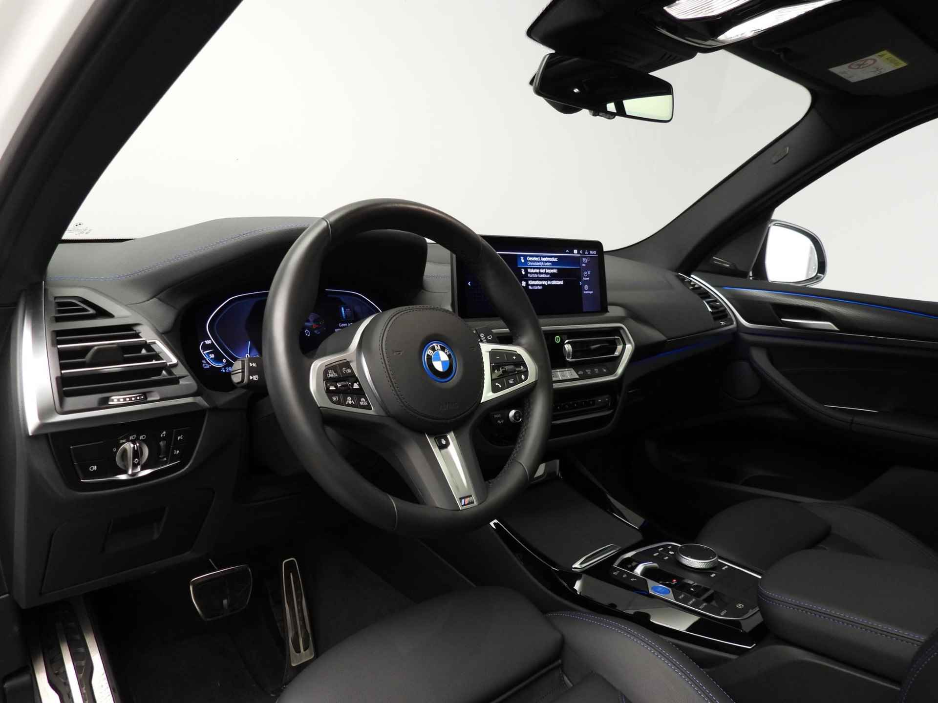 BMW iX3 High Executive | M-Sportpakket | LED | Leder | HUD | Trekhaak | Sportstoelen | Schuifdak | DAB | Harman-kardon sound | Alu 20 inch - 7/41