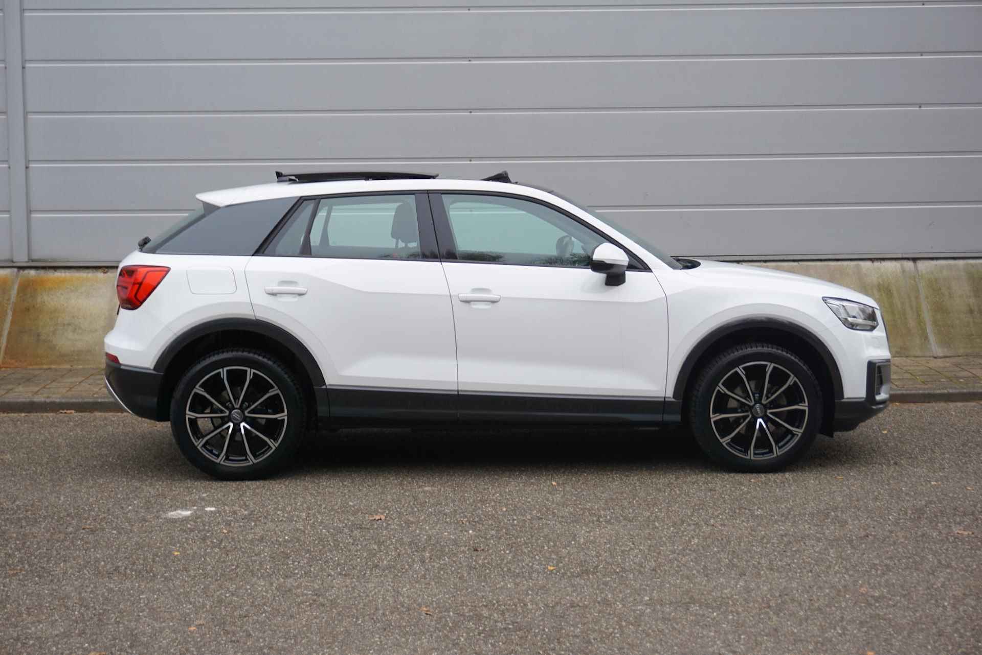 Audi Q2 30 TFSI 110pk Advanced Edition | Panoramadak | PDC Achter | Sportstoelen | 18" LMV Nieuw - 3/42