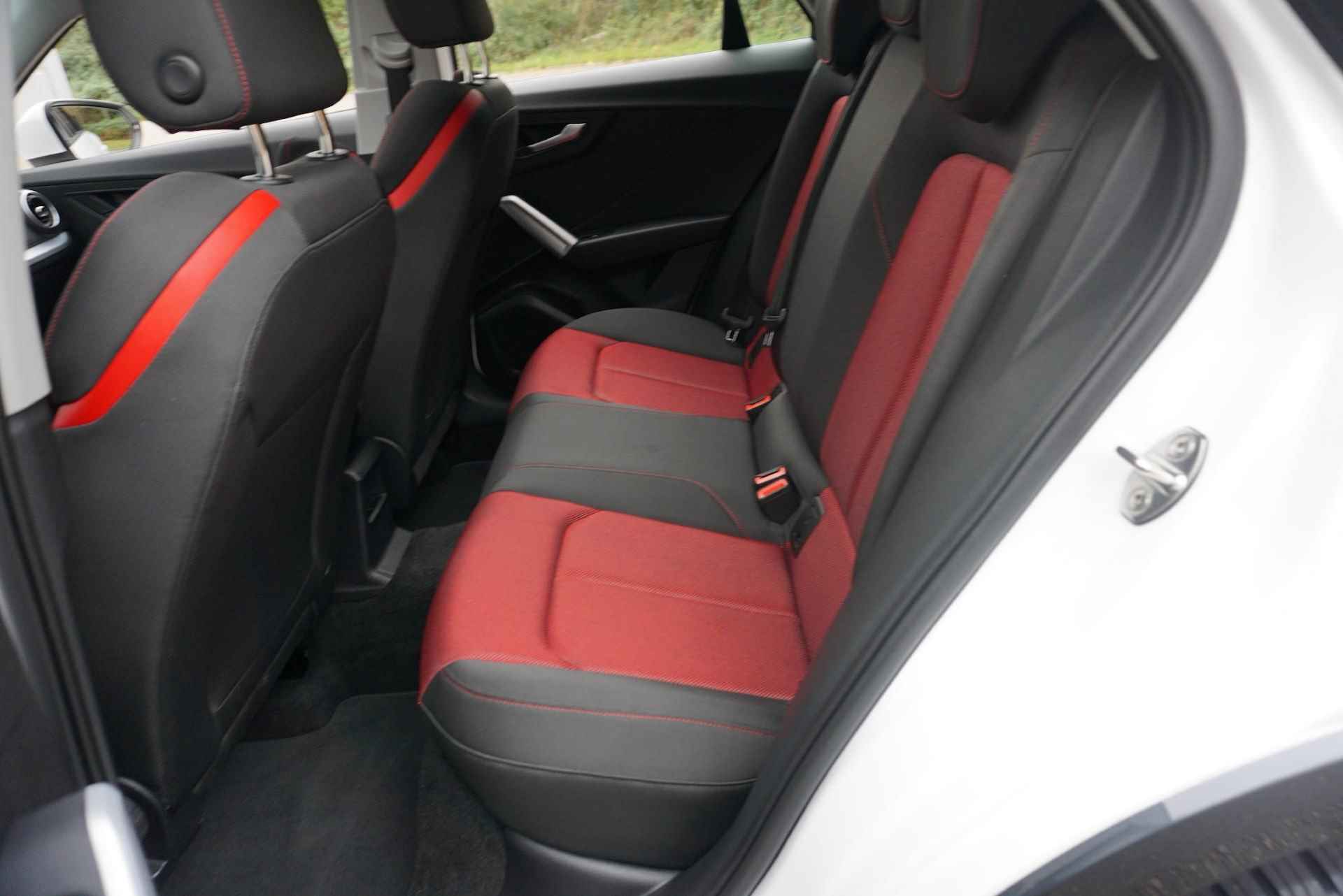 Audi Q2 30 TFSI 110pk Advanced Edition | Panoramadak | PDC Achter | Sportstoelen | 18" LMV Nieuw - 19/42