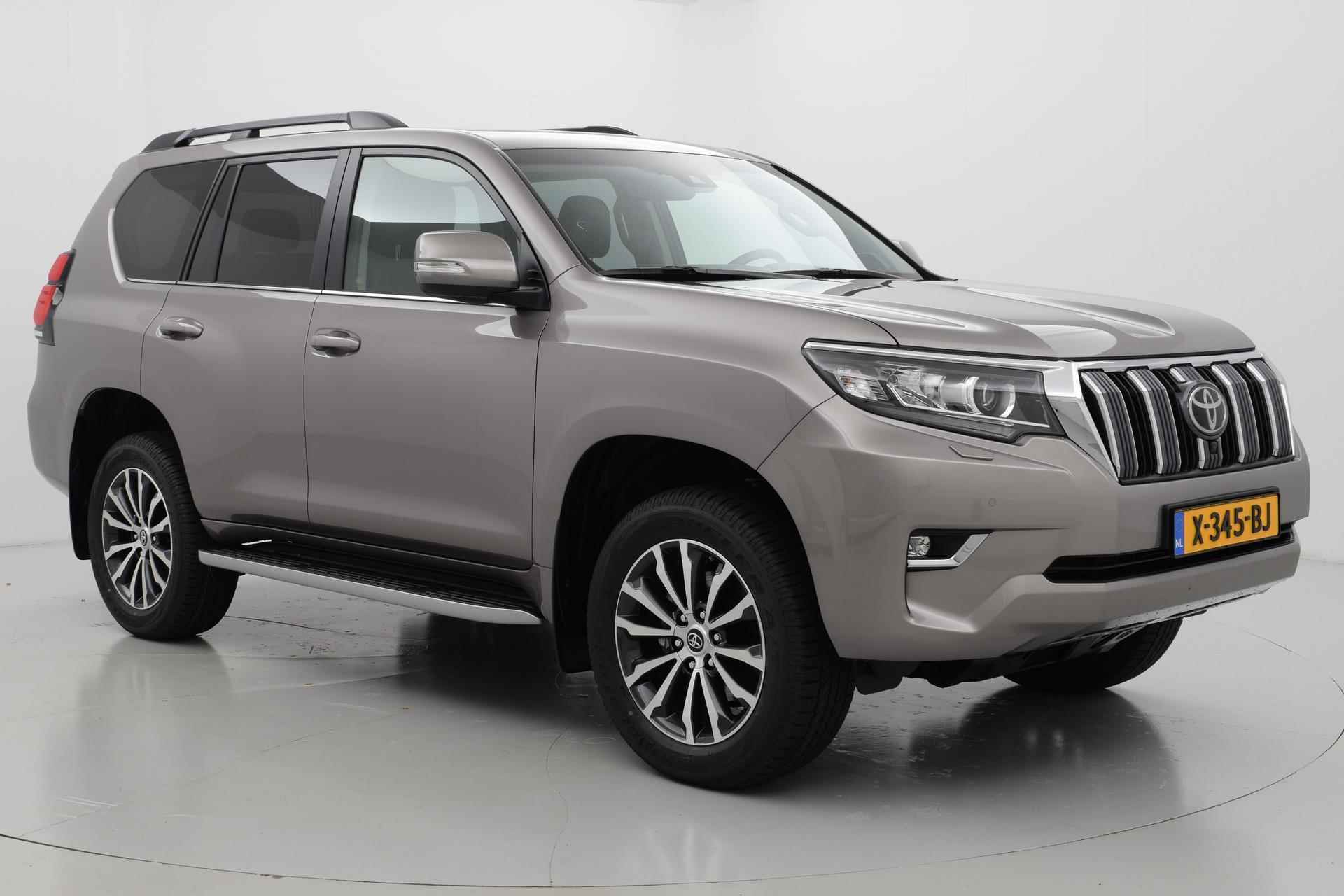 Toyota Land Cruiser 2.8 D-4D Executive 7-p Schuif-/kanteldak - 32/35