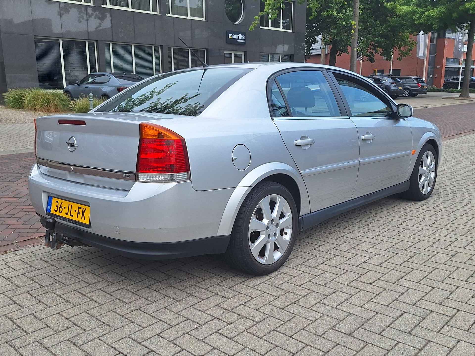 Opel Vectra 2.2-16V Elegance | Liefhebbers auto! | Nieuwe APK | Eerste eigenaar | Paar schoonheidsfoutjes zonder meerprijs | - 6/22