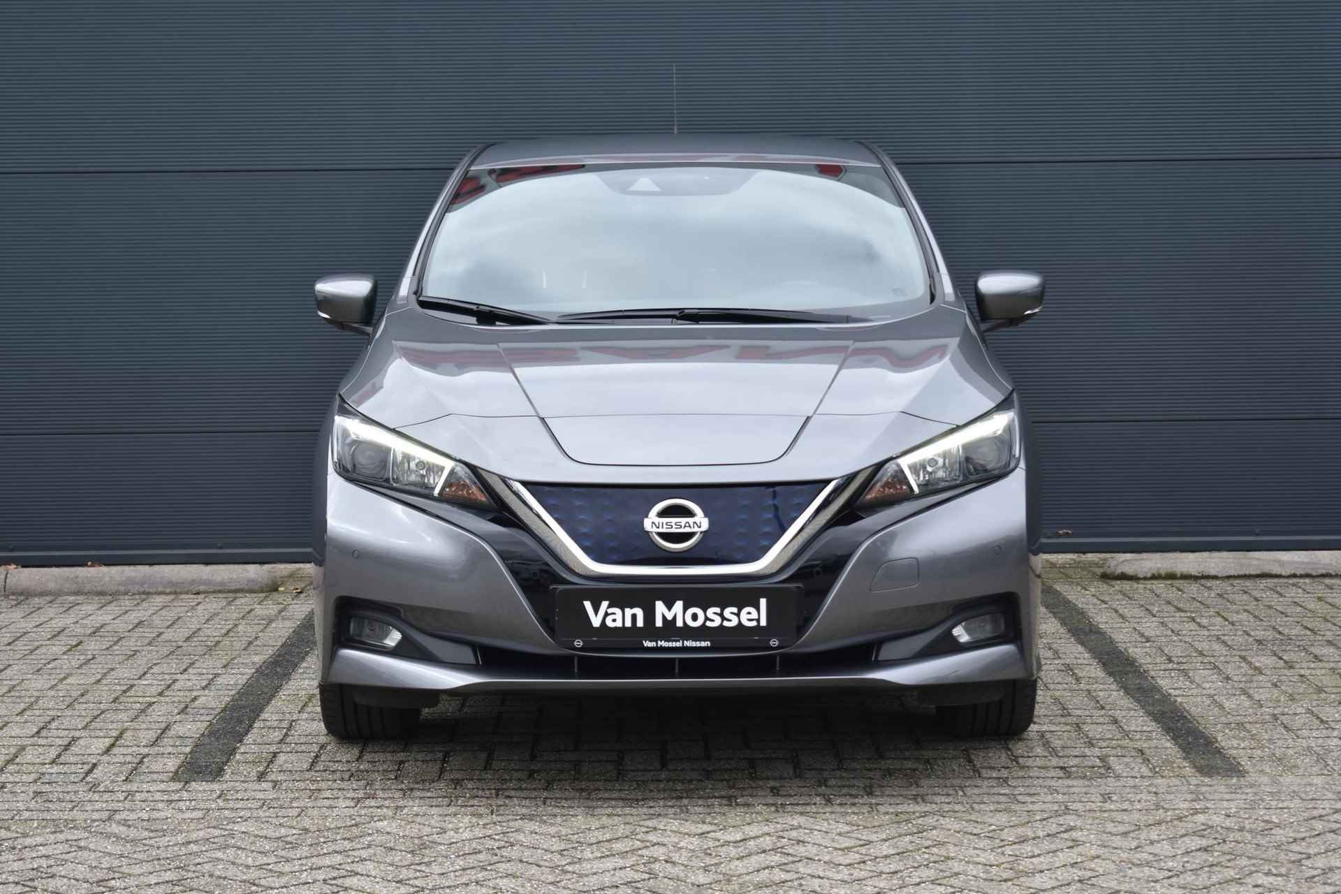 Nissan LEAF N-Connecta 40 kWh 150pk | Navigatie | 360 Camera | Stoelverwarming | Adaptive Cruise Control | - 3/37