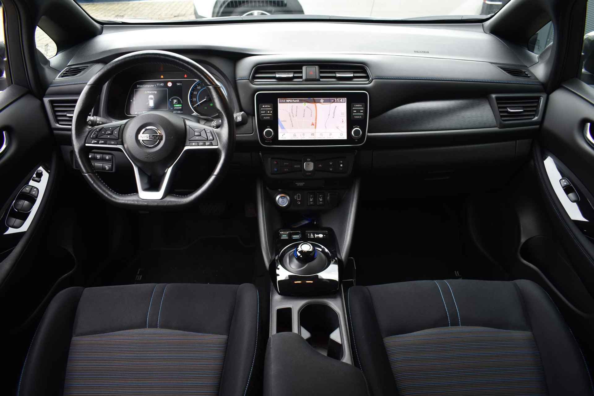 Nissan LEAF N-Connecta 40 kWh 150pk | Navigatie | 360 Camera | Stoelverwarming | Adaptive Cruise Control | - 14/37