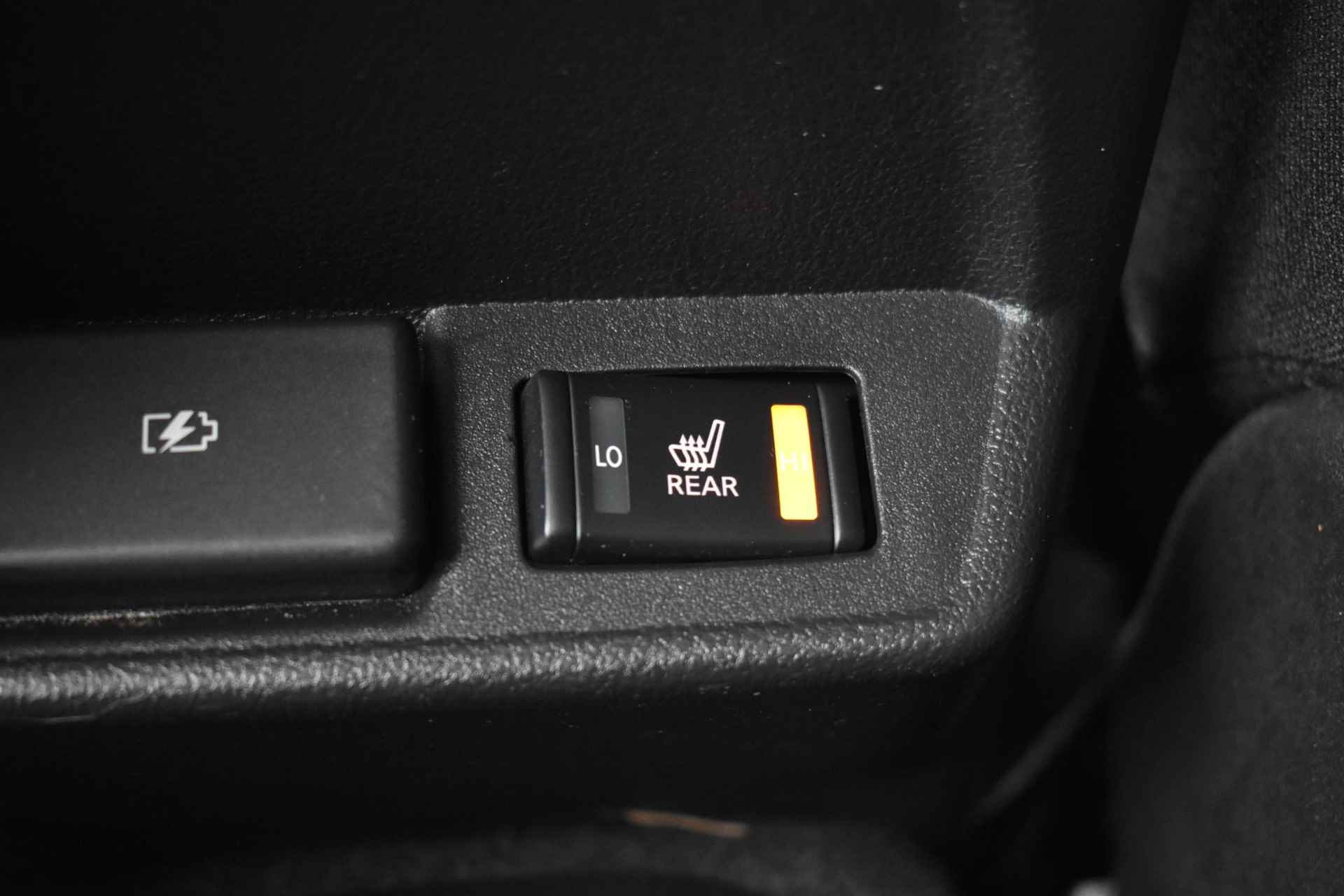 Nissan LEAF N-Connecta 40 kWh 150pk | Navigatie | 360 Camera | Stoelverwarming | Adaptive Cruise Control | - 21/37