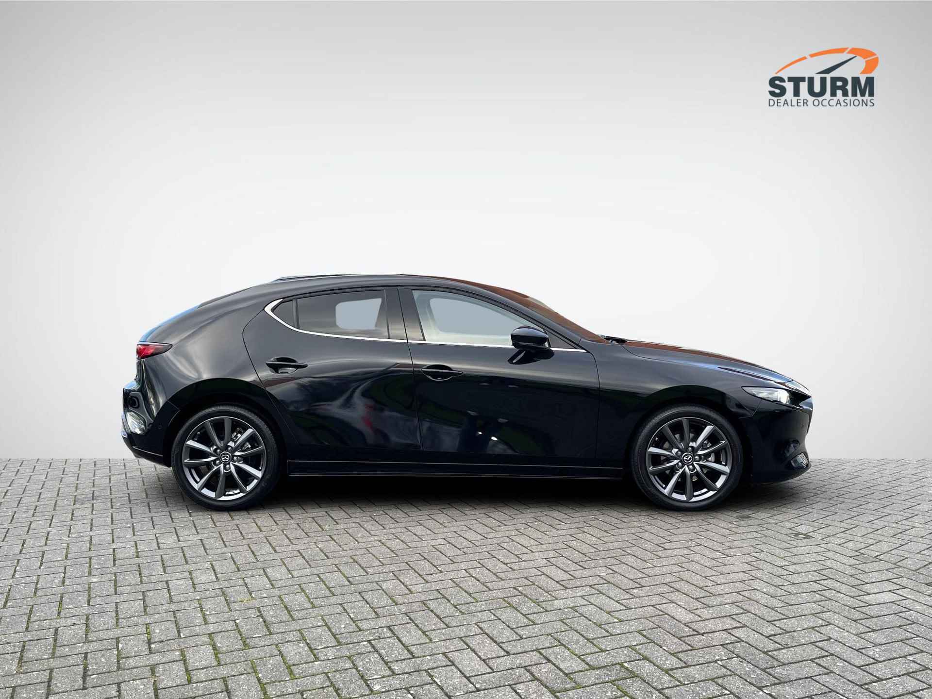 Mazda 3 2.0 e-SkyActiv-G M Hybrid 122 Comfort | Head-Up Display | BOSE Audio | 360° Camera | Stuur- + Stoelverwarming | 18'' Velgen | Rijklaarprijs! - 3/30