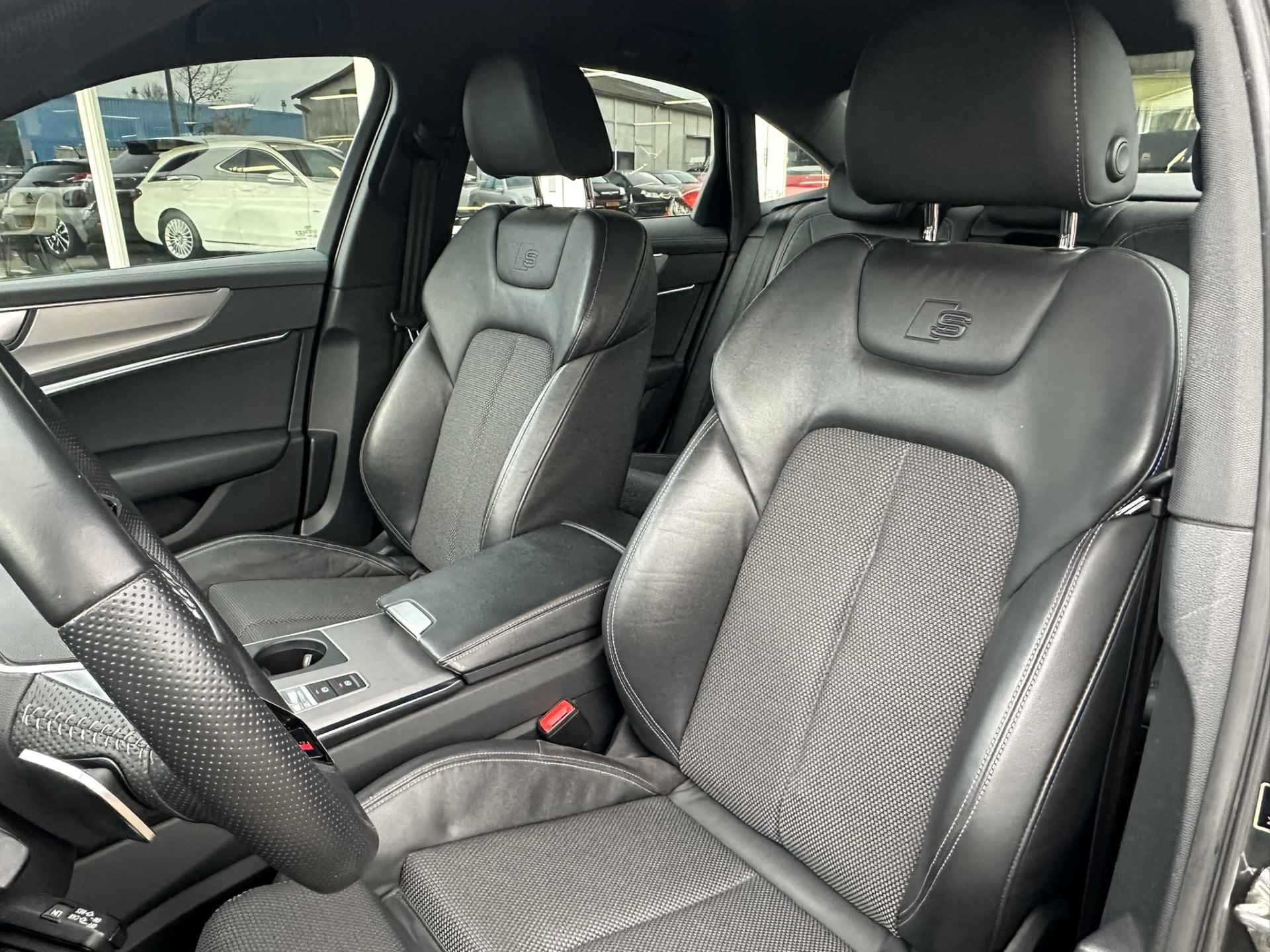 Audi A6 Limousine 50 TDI quattro Sport 286pk | Matrix LED | S-Line | 21 inch | Apple Carplay | Virtual Cockpit | Elektr. Sportstoelen | Camera | Trekhaak - 18/99