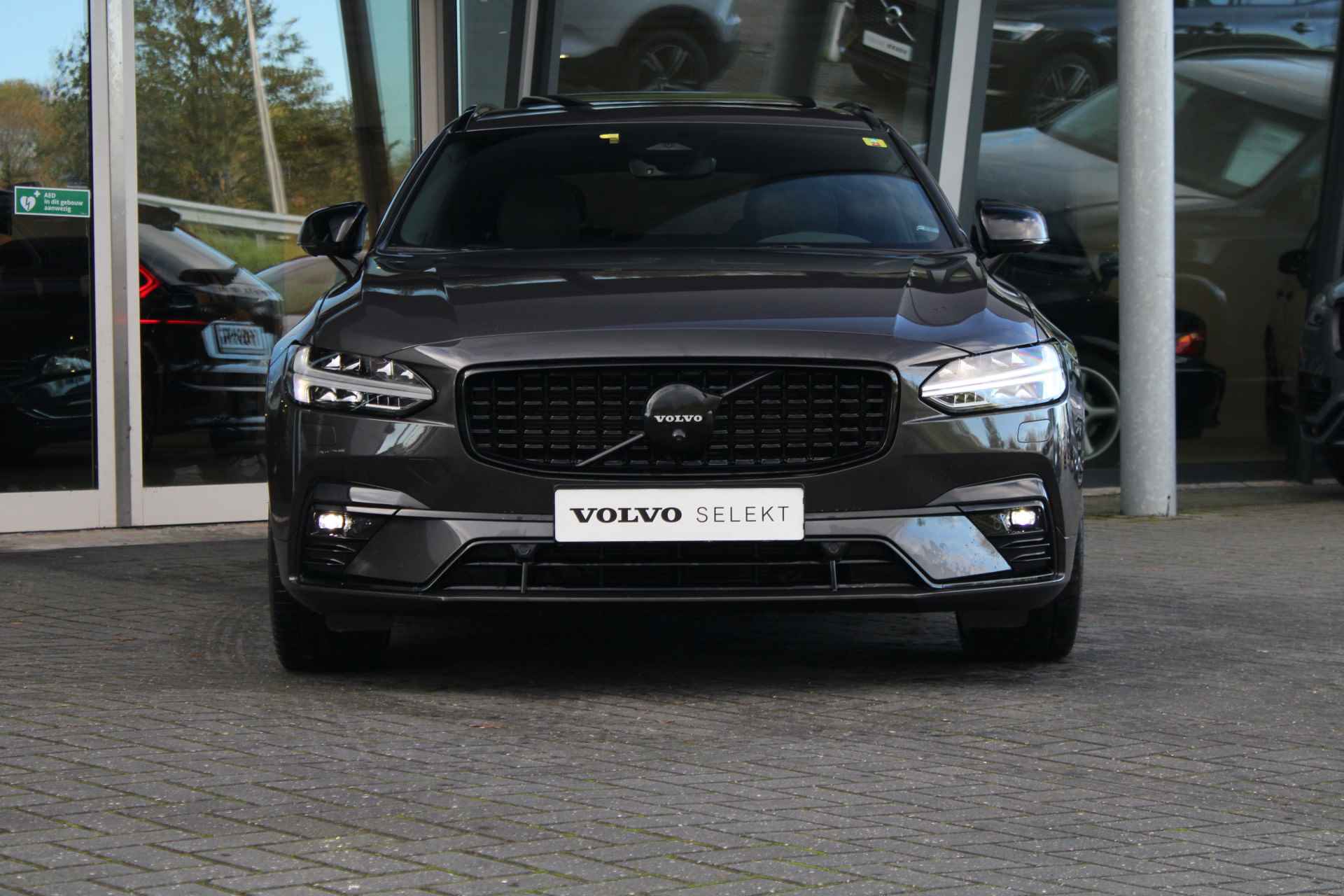 Volvo V90 B5 Ultimate Dark | Full Option! | Luchtvering | 360° Camera | Harman/Kardon | Panoramadak | 20" | Standkachel | Leder | Head-Up - 3/43