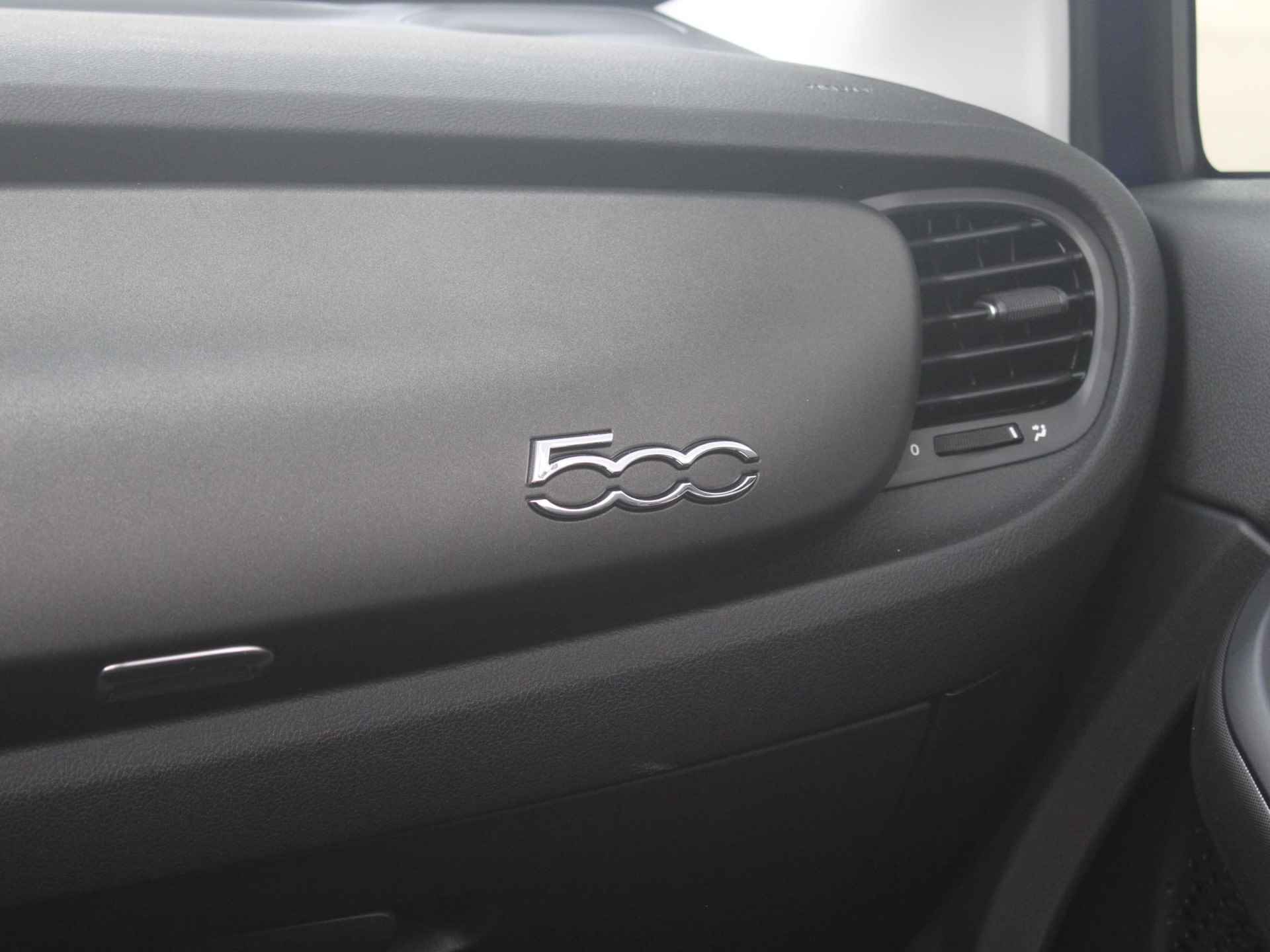 Fiat 500 X 1.5 Hybrid | Cabrio | Clima | Priv. Glass | Cruise | Apple Carplay | PDC | Camera - 24/33