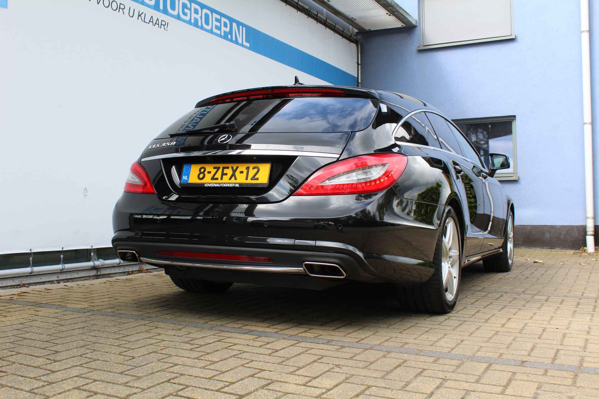 Mercedes-Benz CLS-Klasse Shooting Brake 350 | 2e Eigenaar | Navi | Clima | Adaptive cruise | Memmory stand stoelen voor | Stuur elektrisch verstelbaar | harman/kardon audiosysteem | Elektrische kofferbak | Stoelverwarming | Schuif/kantel dak | Achteruitrijcamera | Parkeersensoren V+A | 18 Inch LMV | Lederen bekleding | F1 Flippers | Origineel Nederlandse auto | NAP | - 10/73