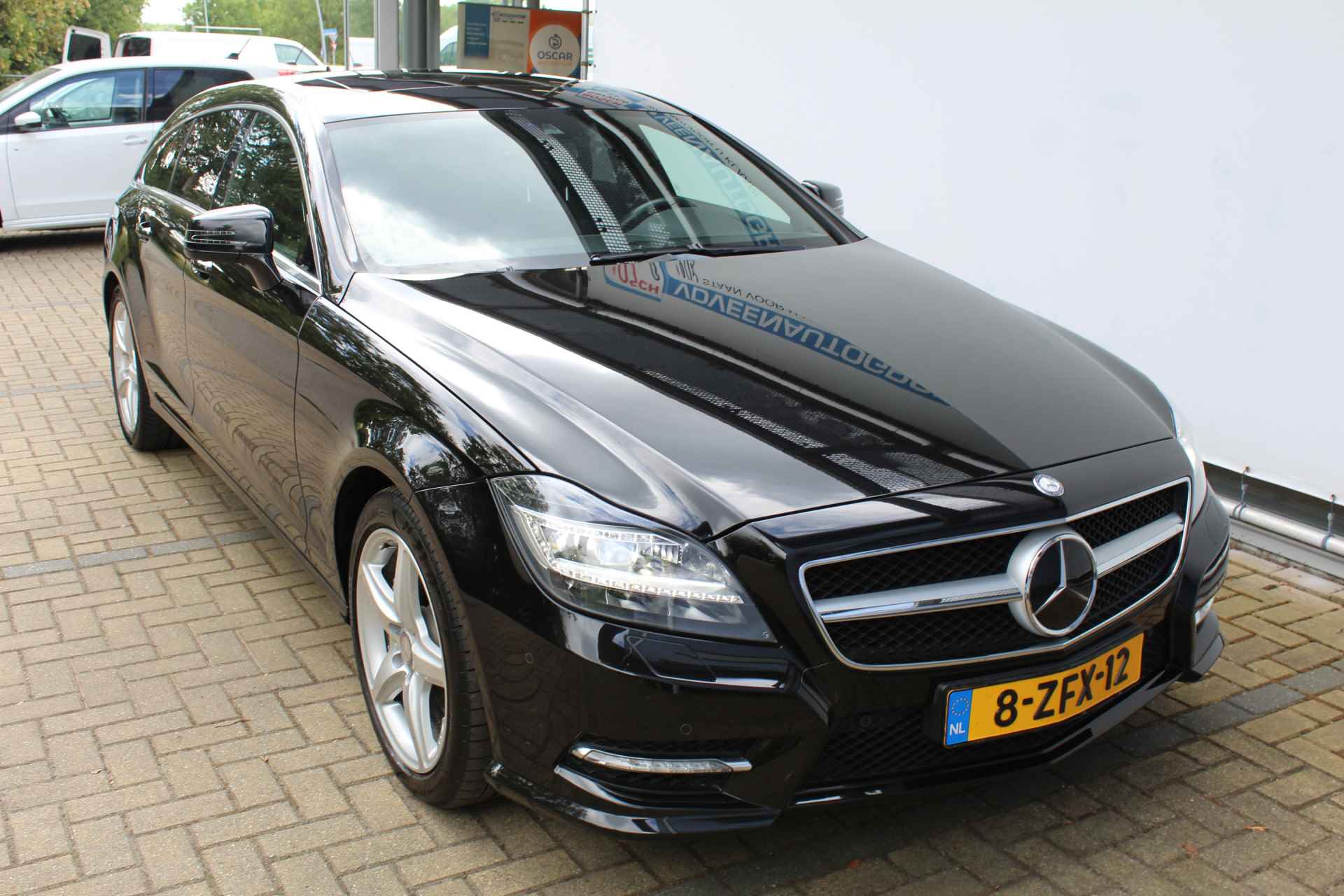 Mercedes-Benz CLS-Klasse Shooting Brake 350 | 2e Eigenaar | Navi | Clima | Adaptive cruise | Memmory stand stoelen voor | Stuur elektrisch verstelbaar | harman/kardon audiosysteem | Elektrische kofferbak | Stoelverwarming | Schuif/kantel dak | Achteruitrijcamera | Parkeersensoren V+A | 18 Inch LMV | Lederen bekleding | F1 Flippers | Origineel Nederlandse auto | NAP | - 15/73