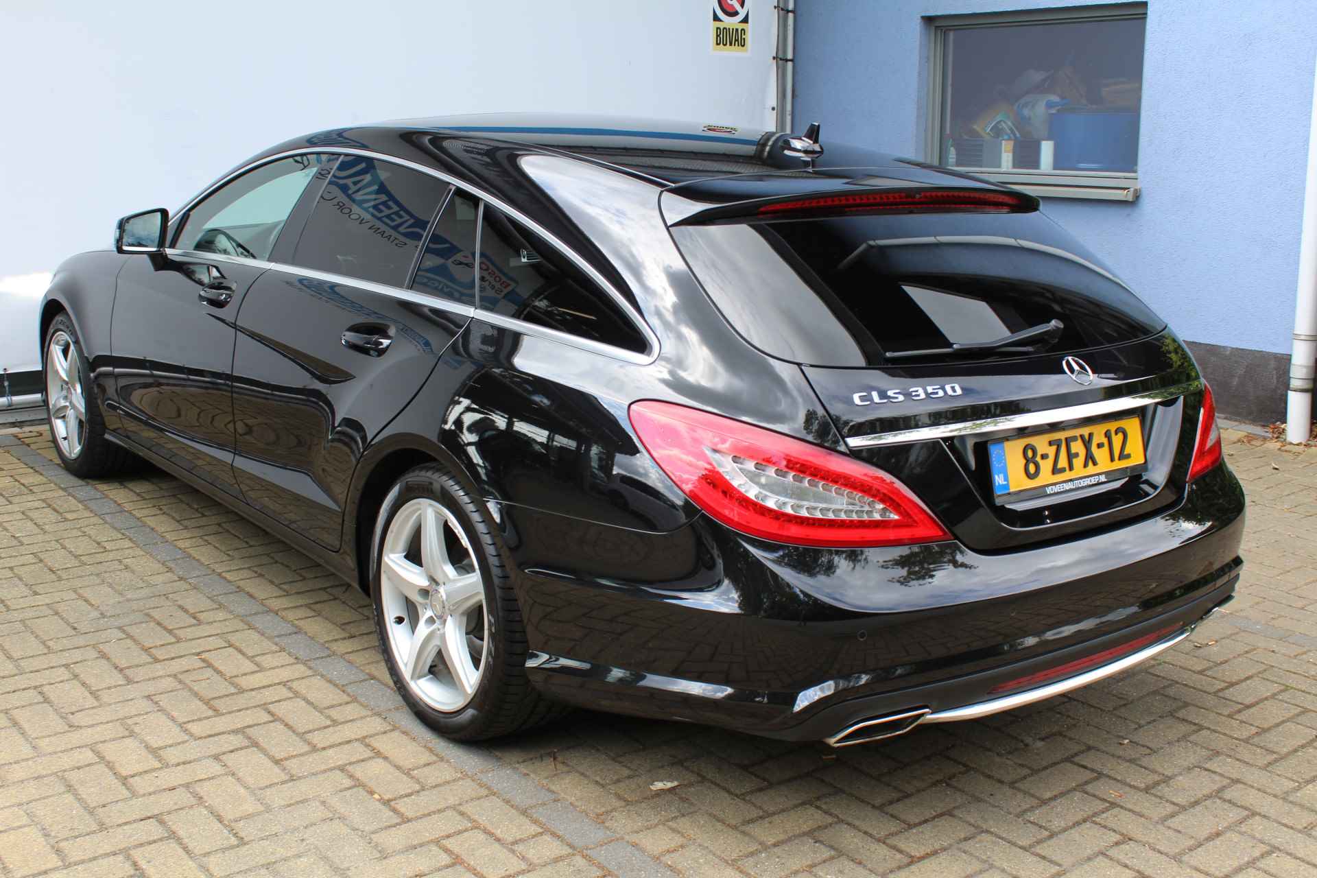 Mercedes-Benz CLS-Klasse Shooting Brake 350 | Incl. 12 maanden Garantie | Navi | Clima | Adaptive cruise | Memmory stand stoelen voor | Stuur elektrisch verstelbaar | harman/kardon audiosysteem | Elektrische kofferbak | Stoelverwarming | Schuif/kantel dak | Achteruitrijcamera | Parkeersensoren V+A | 18 Inch LMV | Lederen bekleding | F1 Flippers | - 8/73