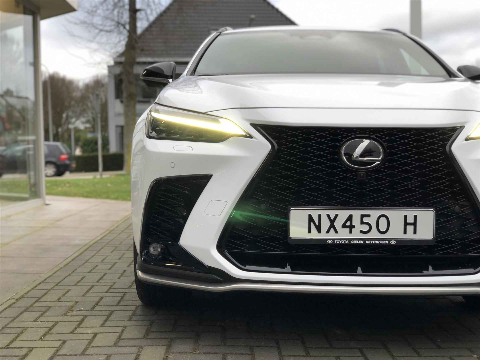 Lexus Nx 450h+ AWD F Sport Line | Head up display, 360 camera, Groot scherm, Stoelventilatie, Stuurverwarming, Geheugenfunctie - 13/52