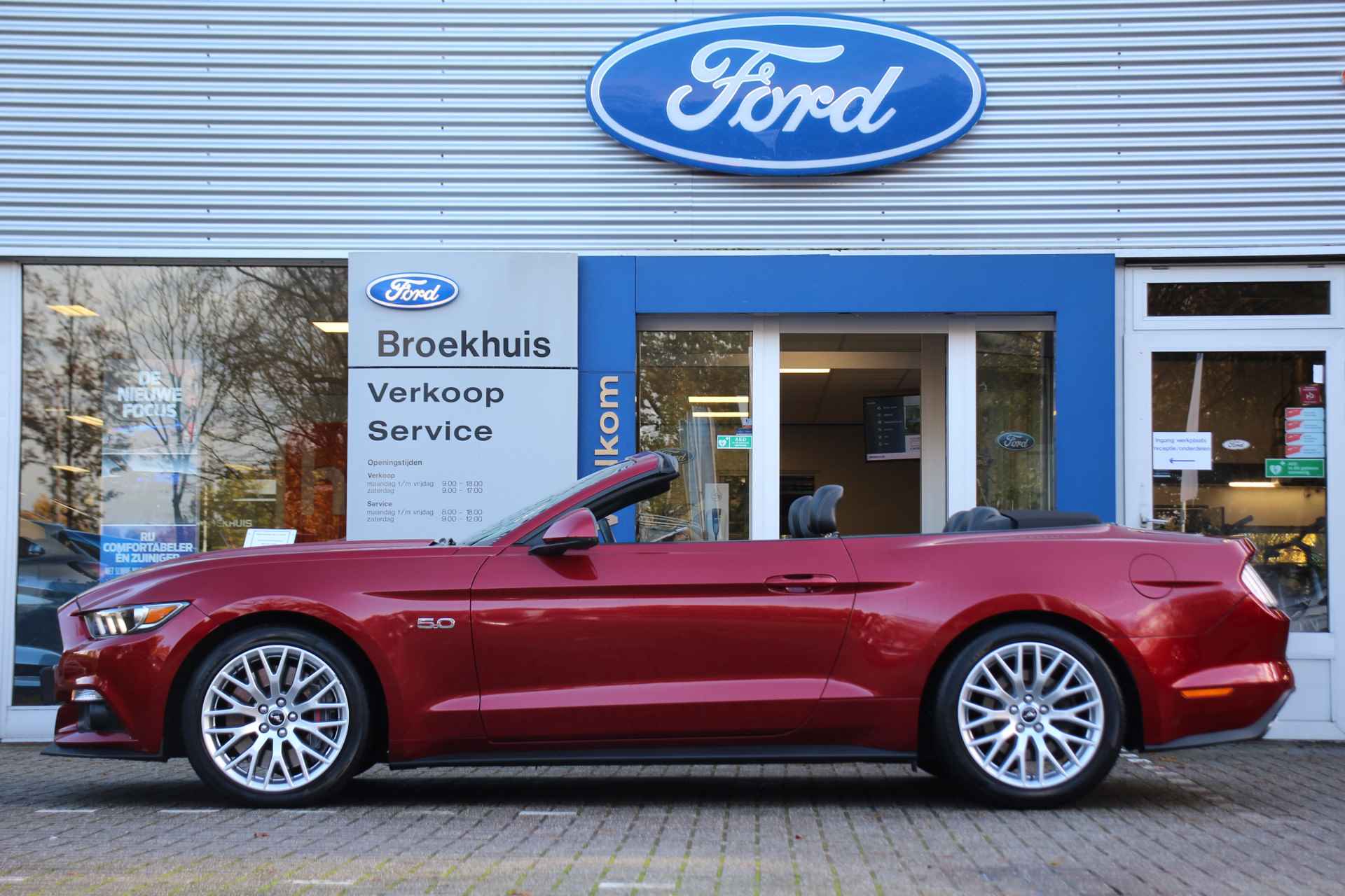 Ford Mustang Convertible 5.0 GT AUTOMAAT | UNIEK: NL-AUTO! | DEALER OH! | FULL OPTION | LEDER | CUSTOM PACK | PDC - 3/31