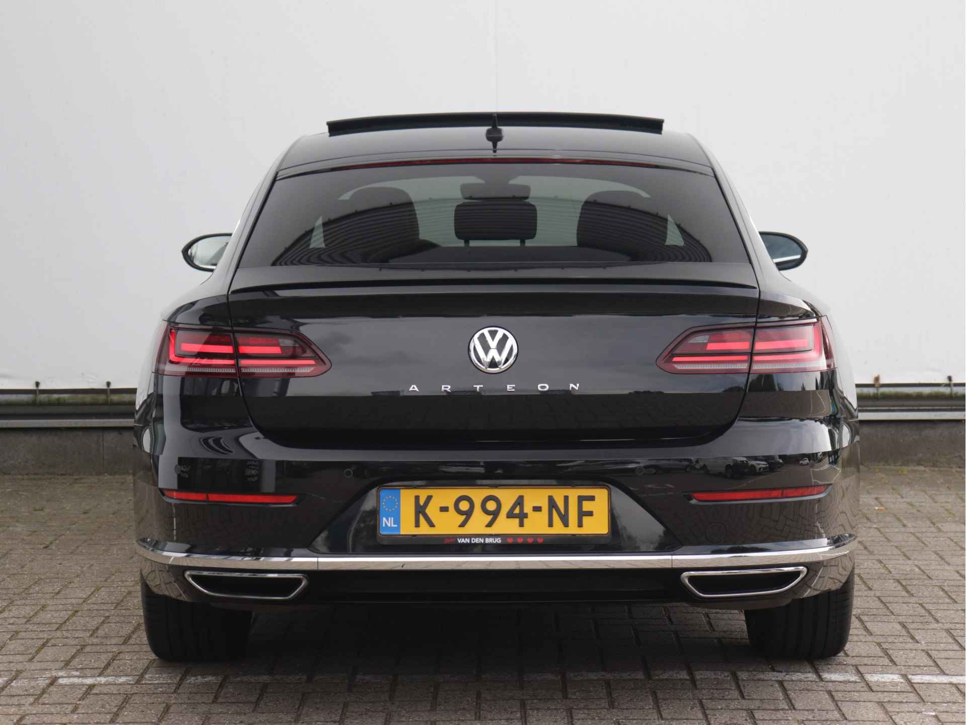 Volkswagen Arteon 2.0 TSI Business R 190pk Automaat | Bearlock | Panoramadak | Stoelverwarming V+A | Navigatie | Sfeerverlichting | App-Connect | 19" Montevideo | - 6/84