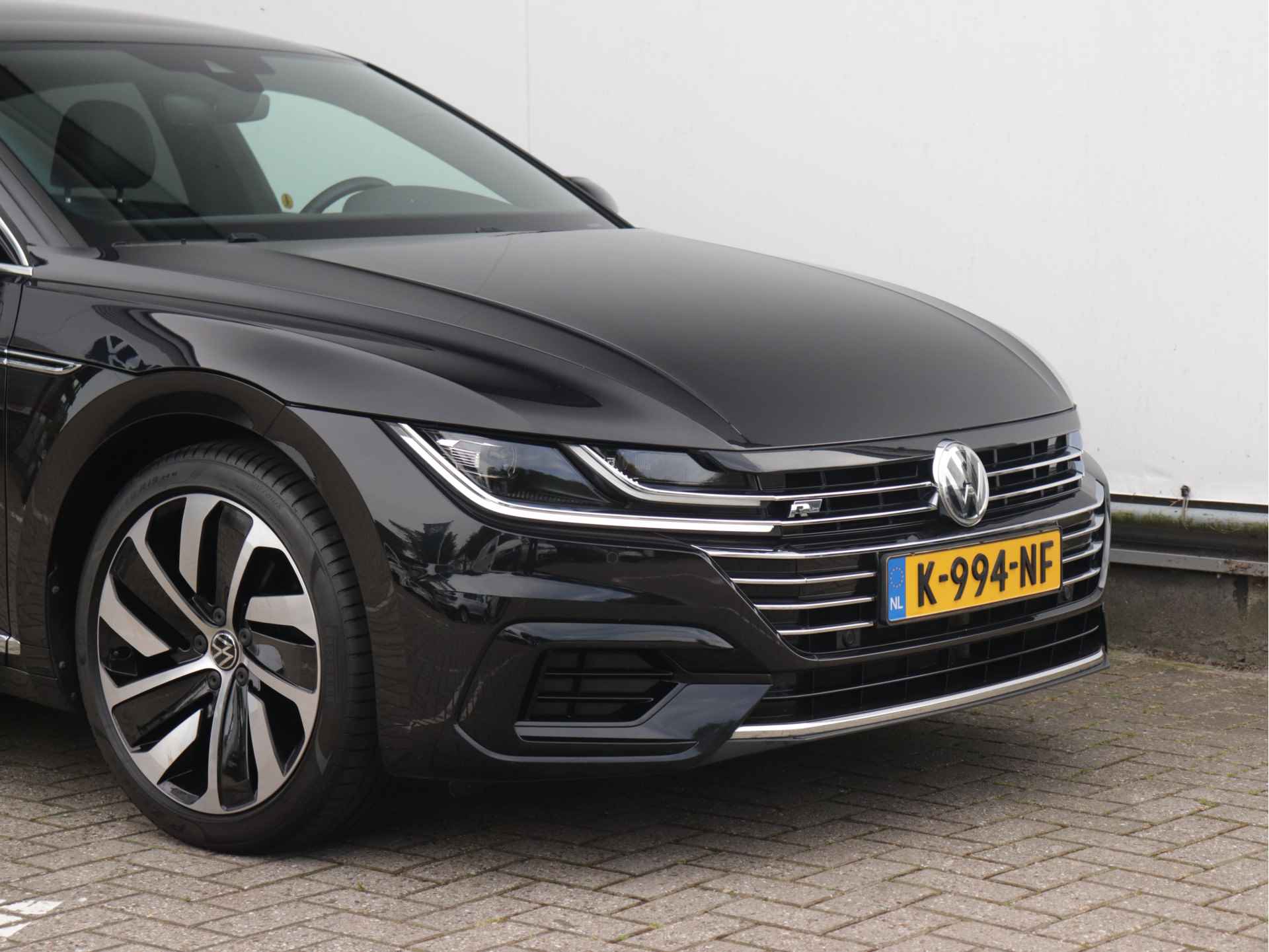 Volkswagen Arteon 2.0 TSI Business R 190pk Automaat | Bearlock | Panoramadak | Stoelverwarming V+A | Navigatie | Sfeerverlichting | App-Connect | 19" Montevideo | - 46/84