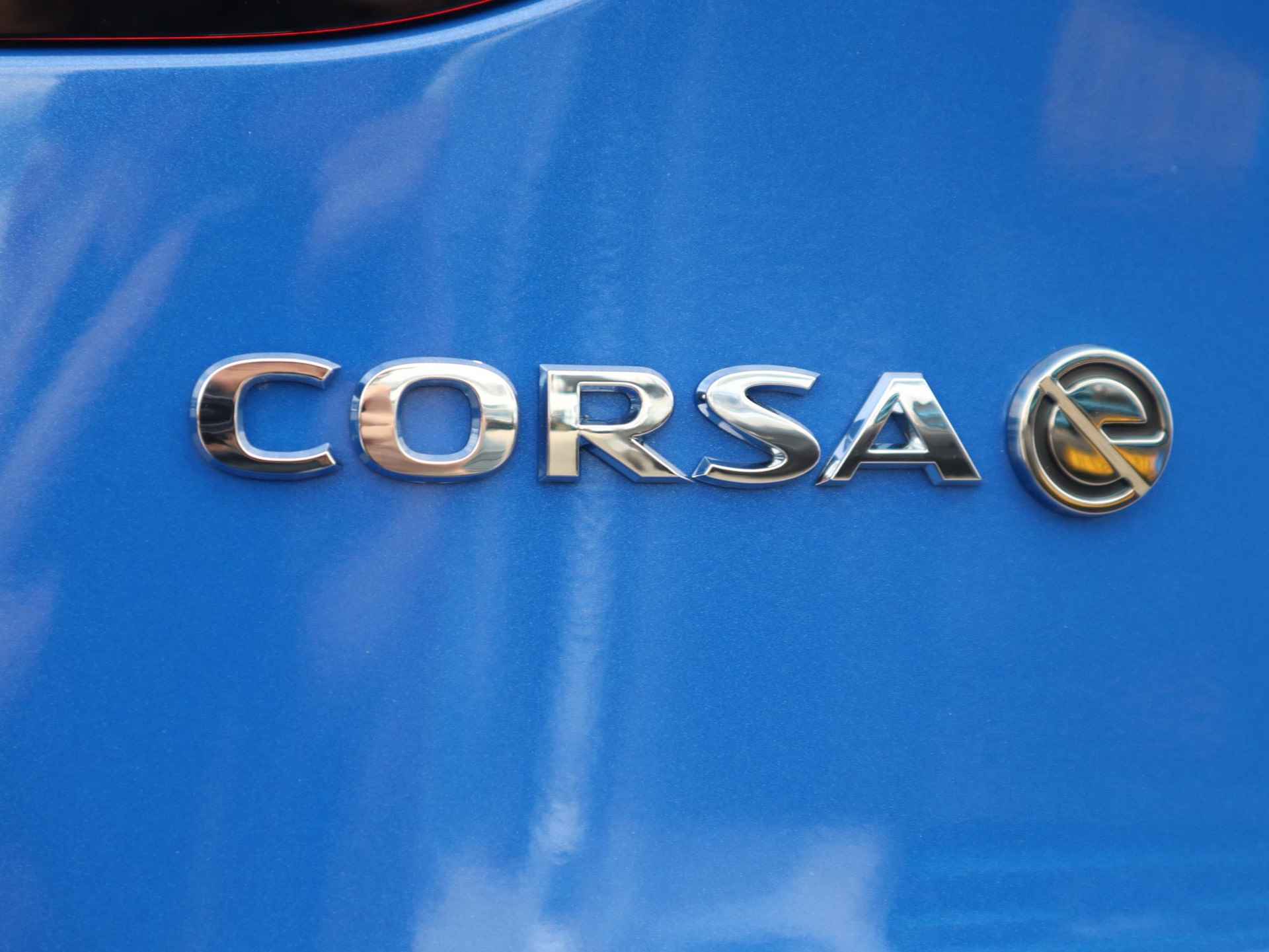 Opel Corsa-e Ultimate 50 kWh  | 1e Eigenaar | Stuur en Stoelverwarming |Warmtepomp | Android/Apple Carplay | 359km WLTP | Alcantara bekleding | - 8/52
