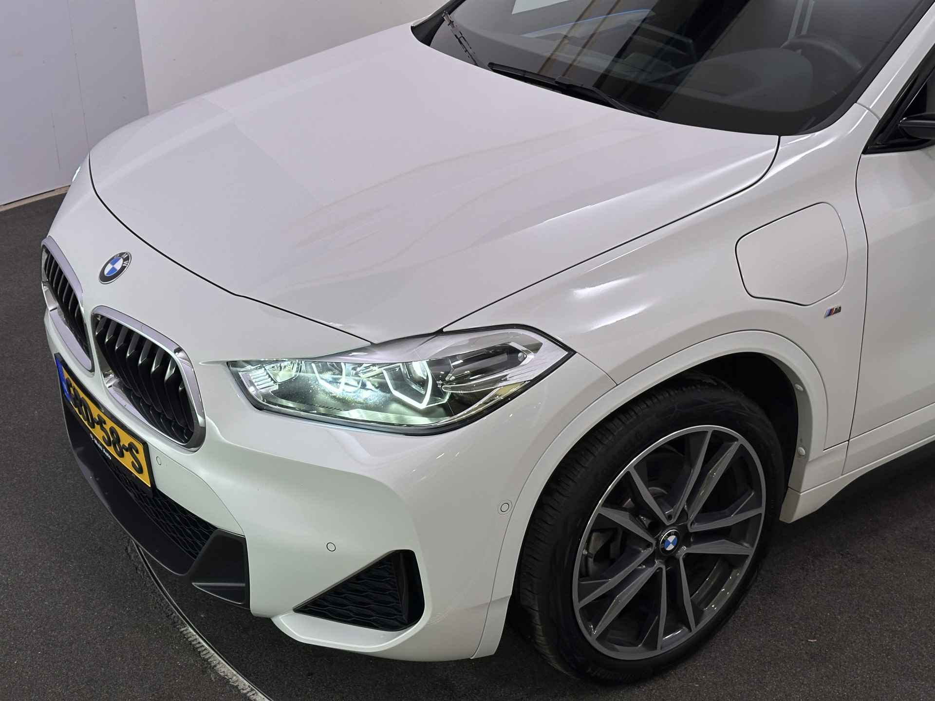 BMW X2 xDrive25e Plug in Hybrid M-Sport 220 pk PHEV | Panodak | Head-up Display | Camera | Led | Stoelverwarming | 19"L.M | DAB | Sfeerverlichting | EL. Achterklep | - 8/45